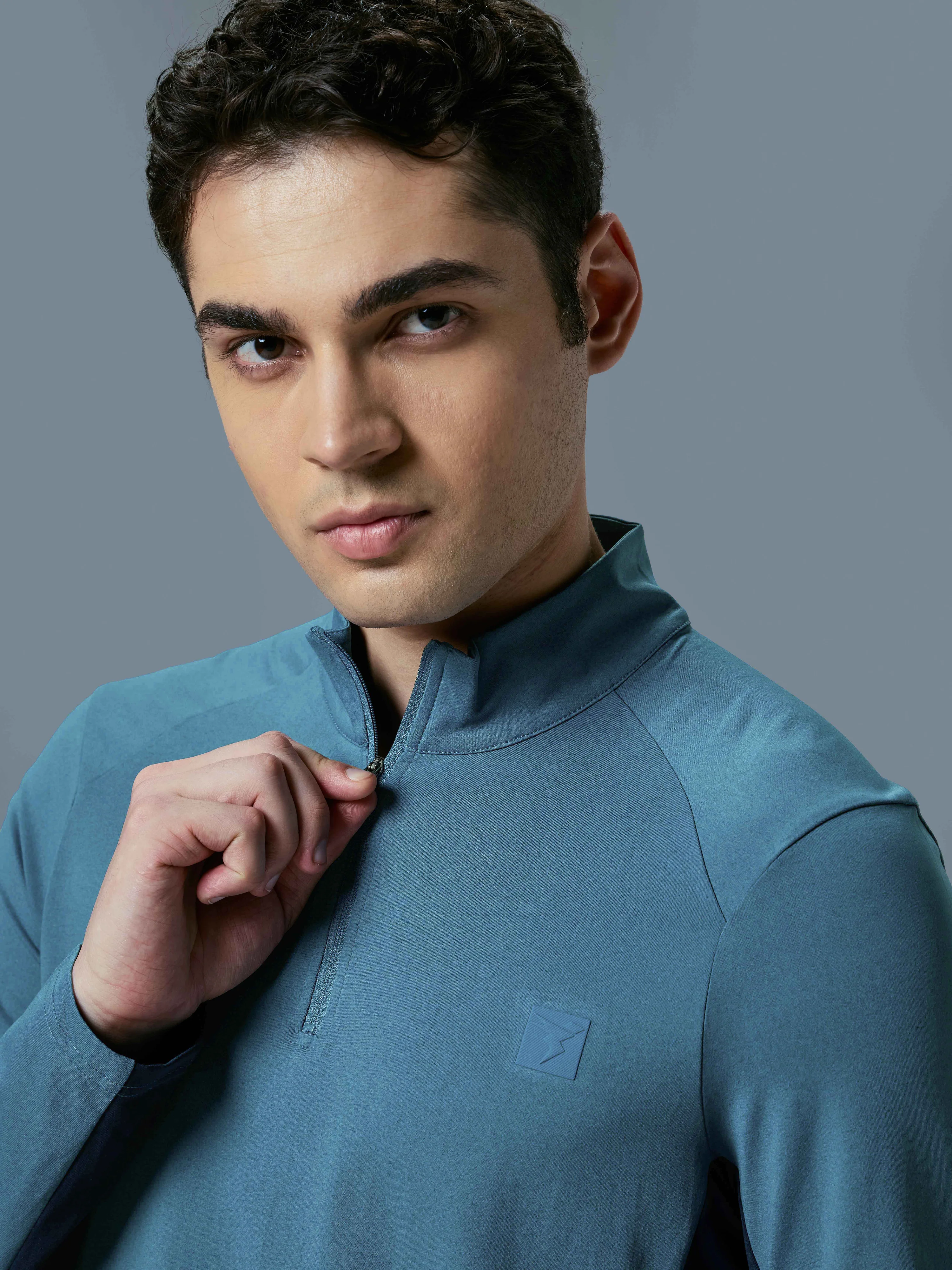 Men Colorblock Slim Fit Mock Neck Sports T-shirt with COTFLEX - Image 6
