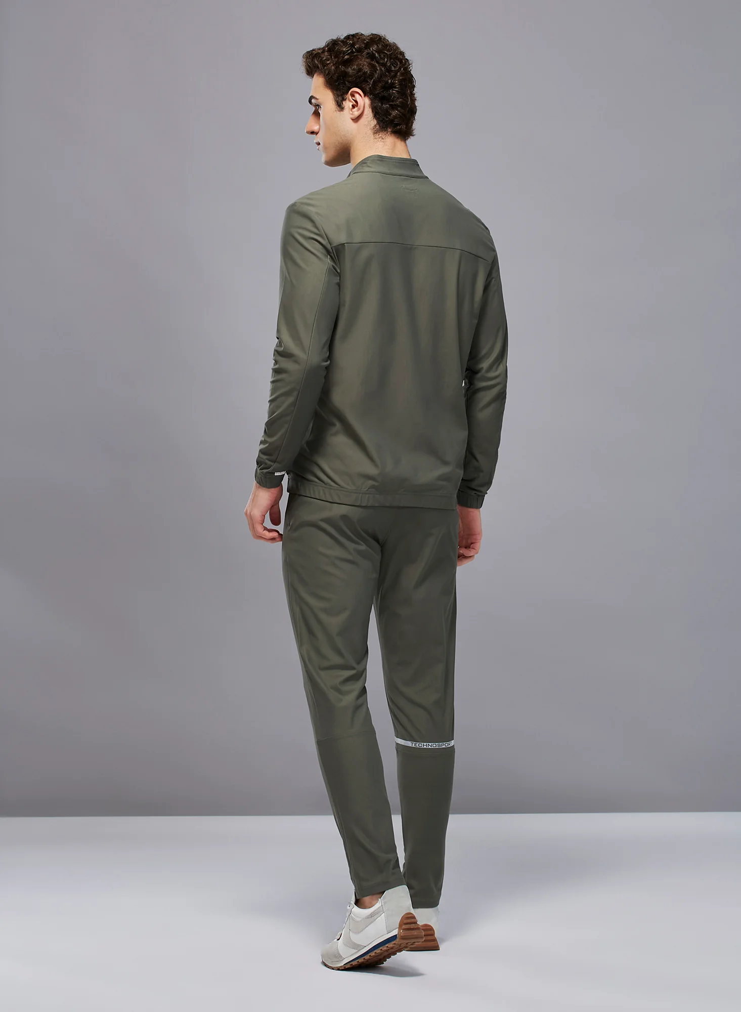 Men Solid Slim Fit Mock Tracksuits with DURACOOL+ - Image 3