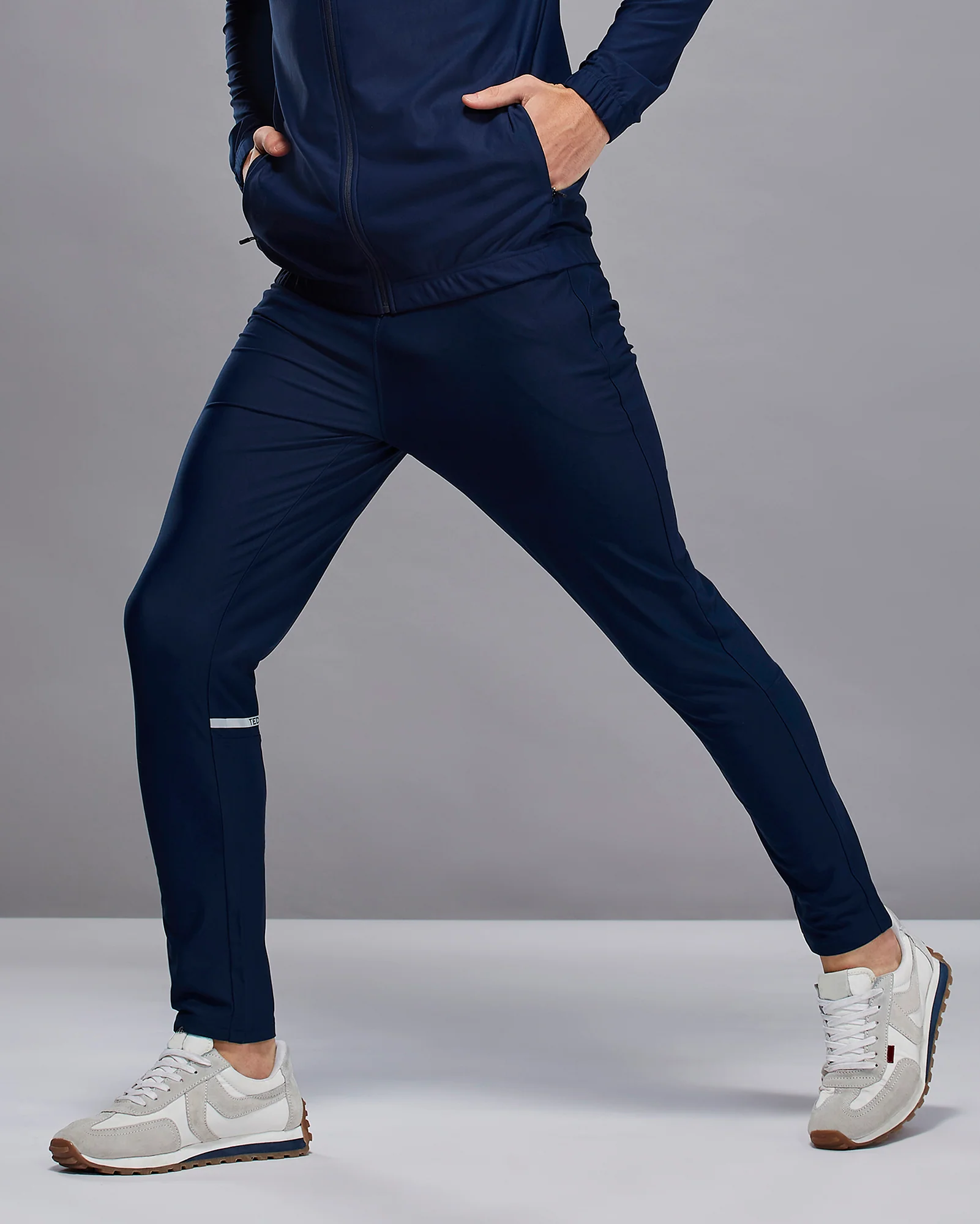 Men Solid Slim Fit Mock Tracksuits with DURACOOL+ - Image 5