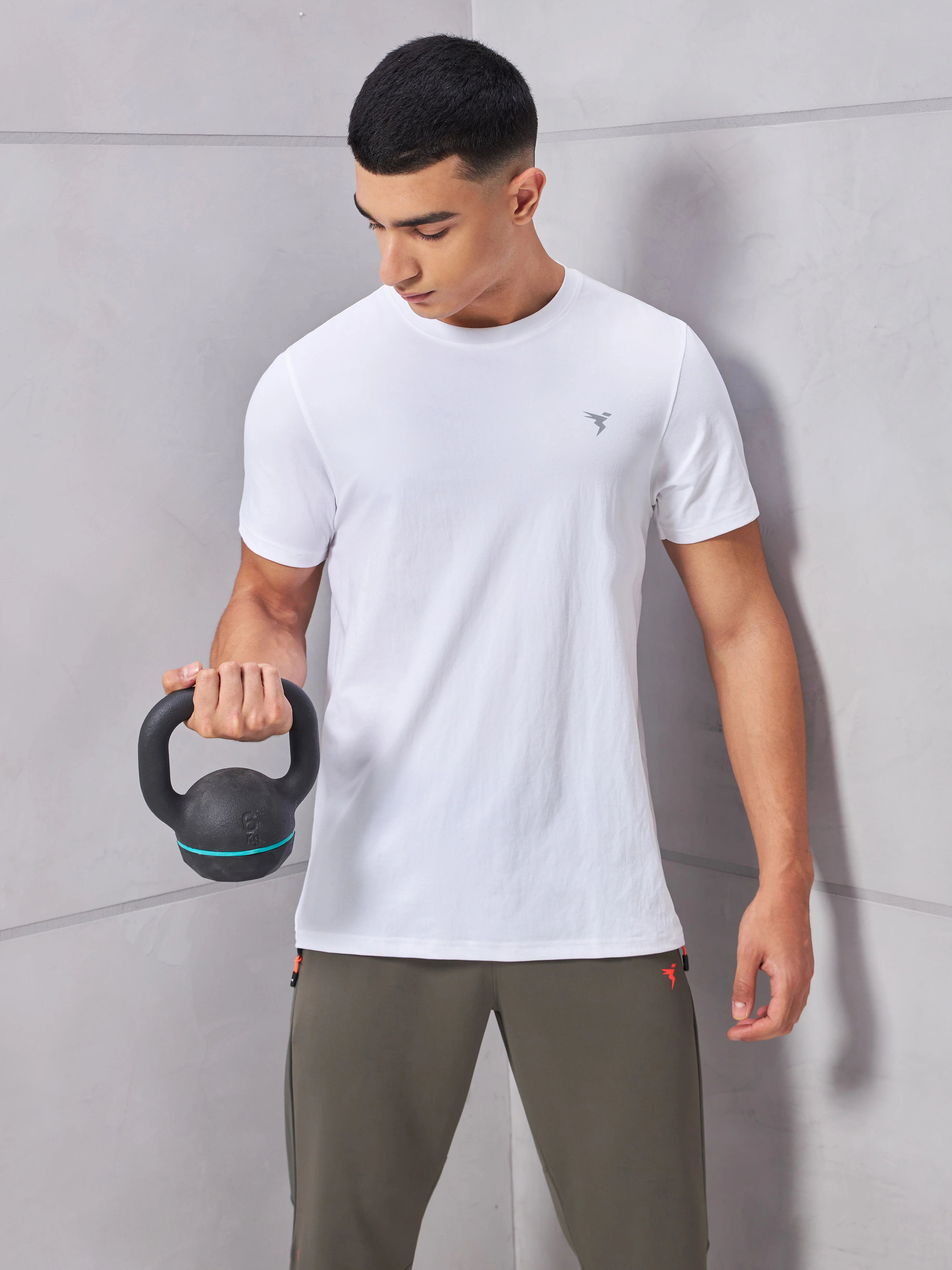 Men Solid Slim Fit pack of 2 Crew Neck T-shirt with COTFLEX - Image 6