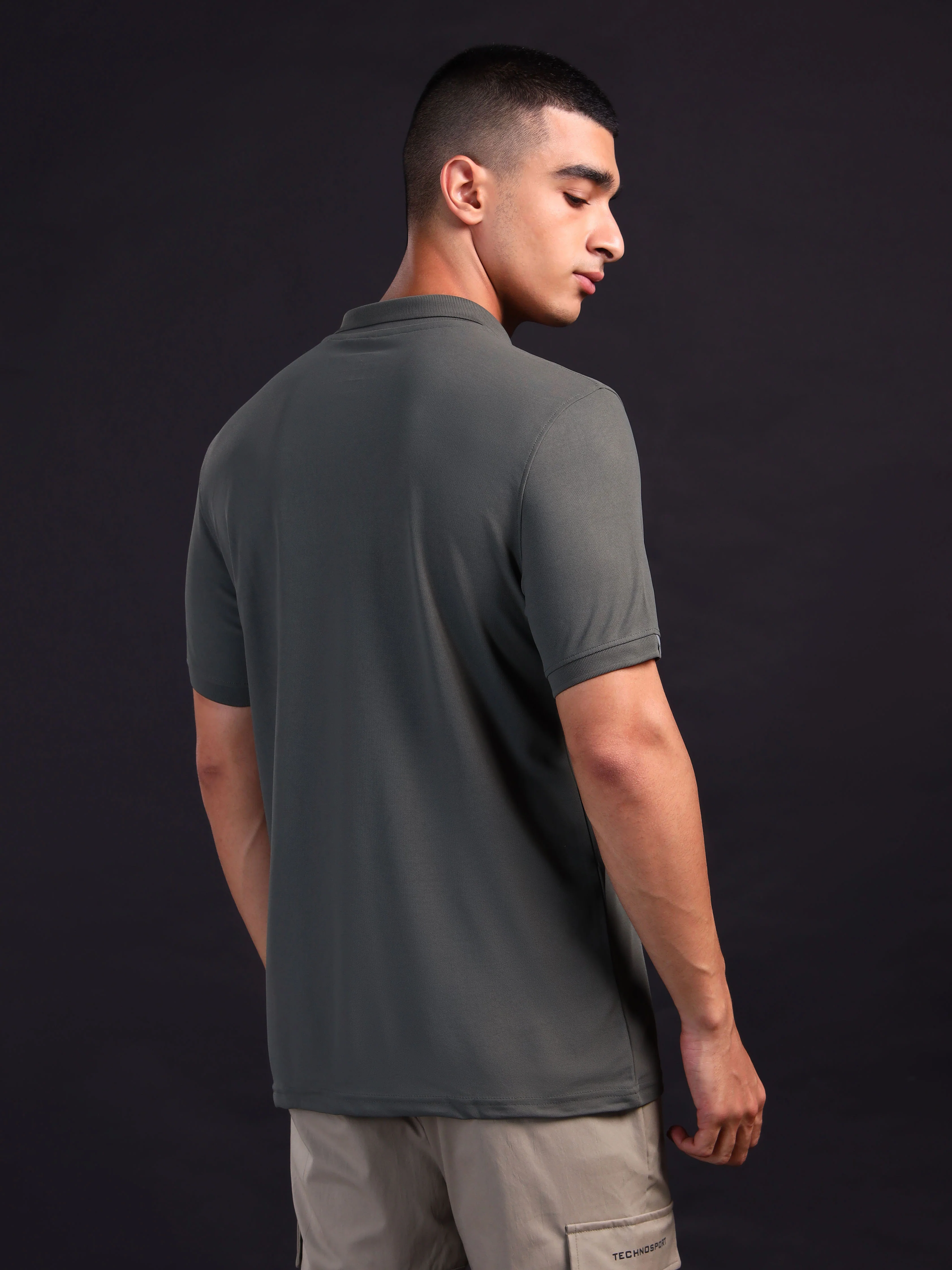 Men Solid Slim Fit Polo T-shirt with MATPIQ - Image 3