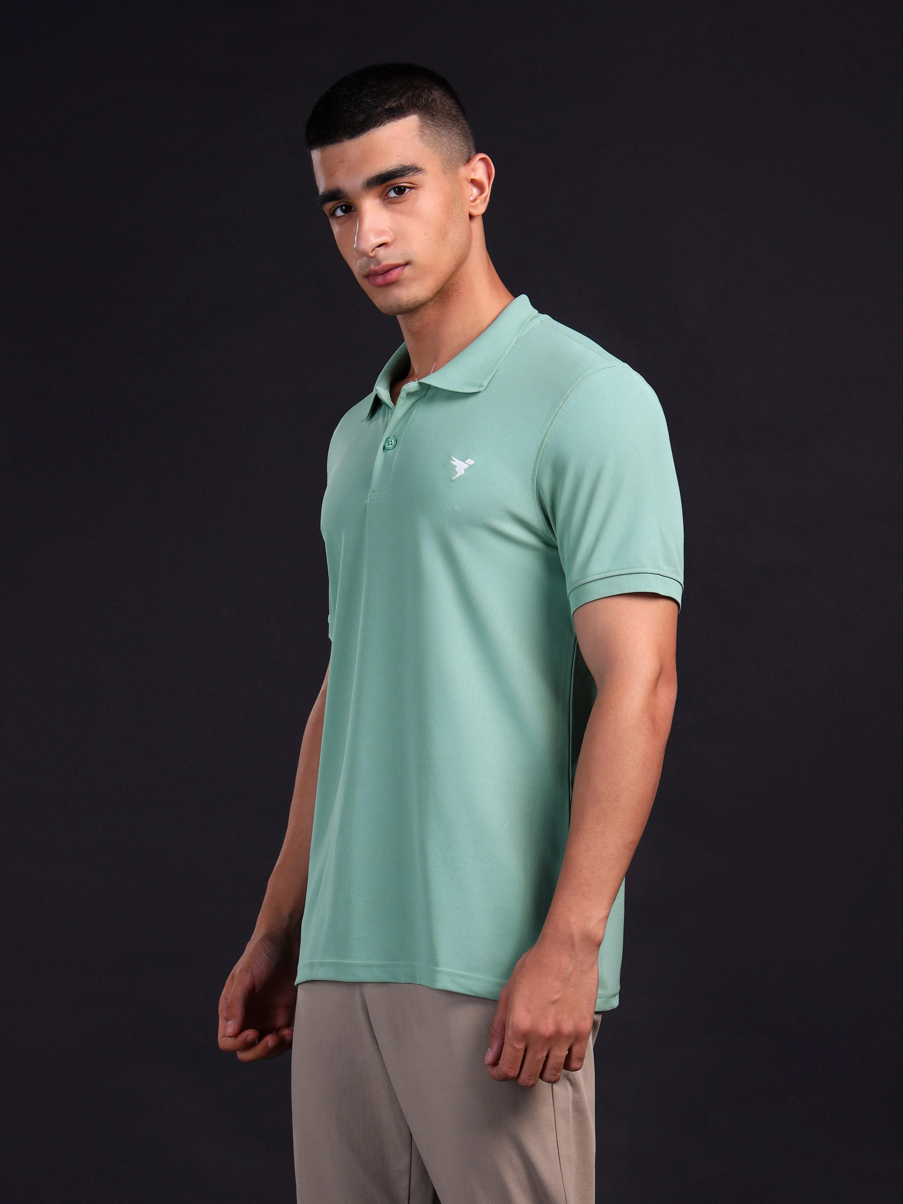 Men Solid Slim Fit Polo T-shirt with MATPIQ - Image 4