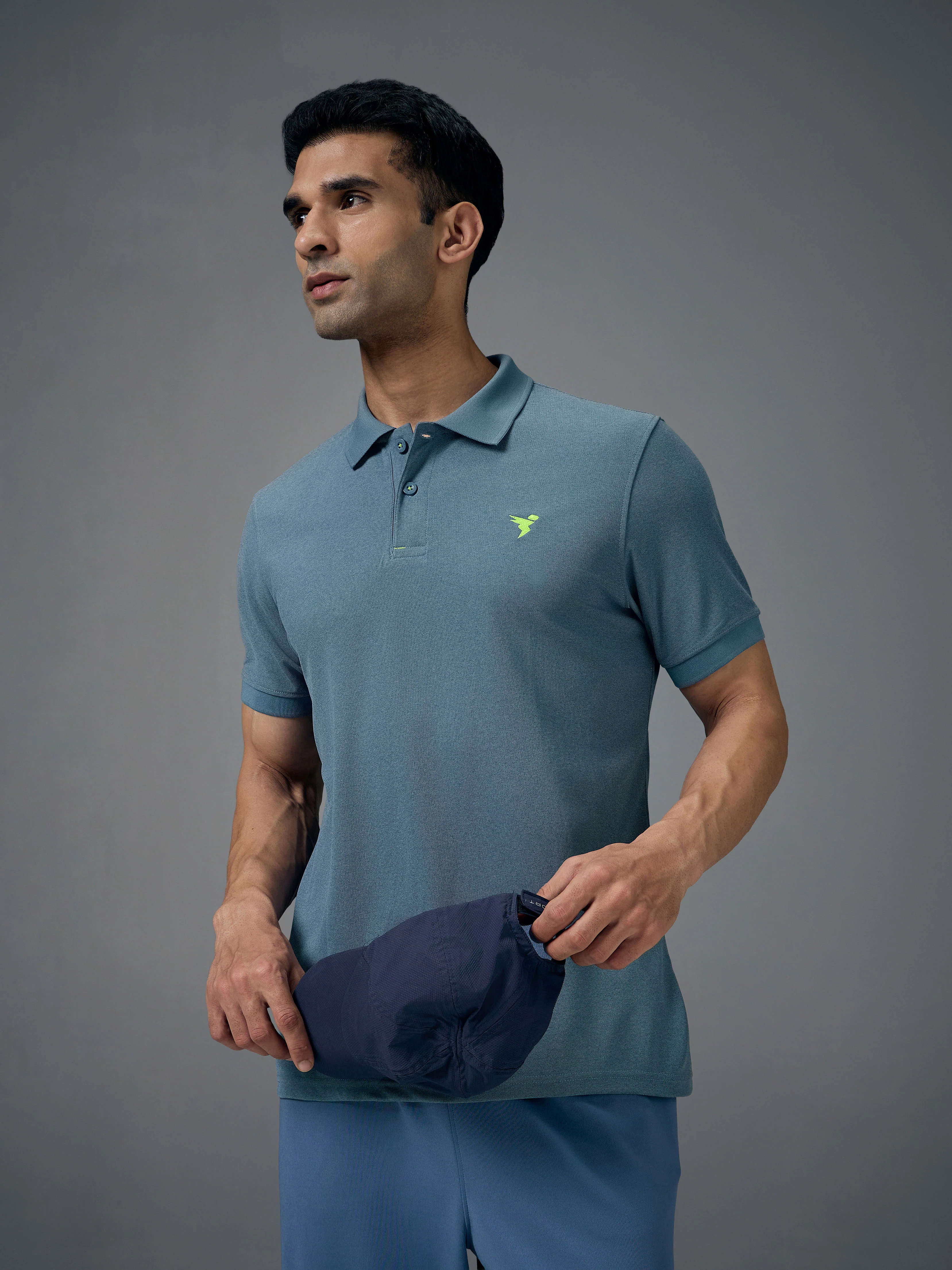 Men Solid Slim Fit Polo T-shirt with MATPIQ