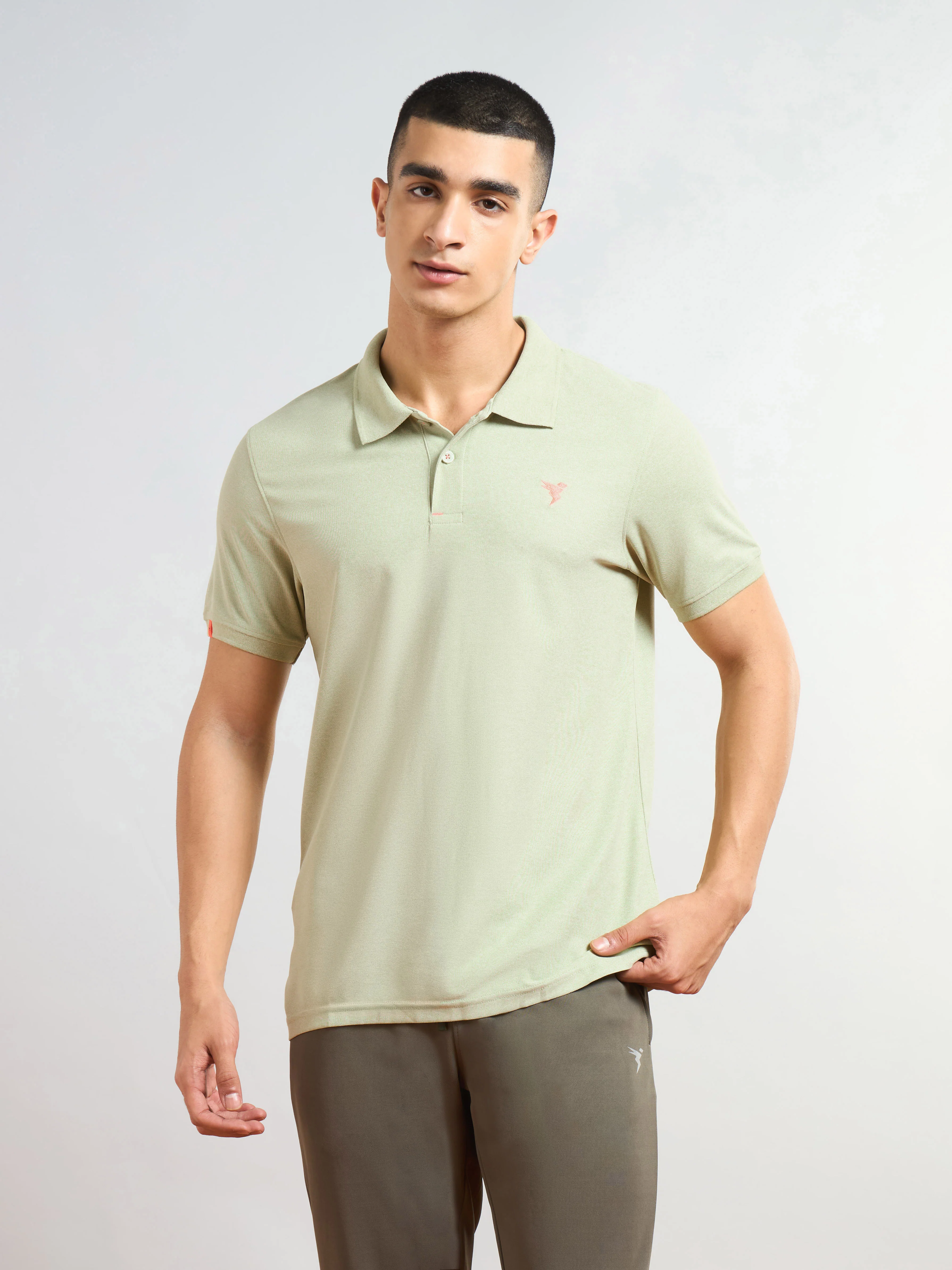 Men Solid Slim Fit Polo T-shirt with MATPIQ