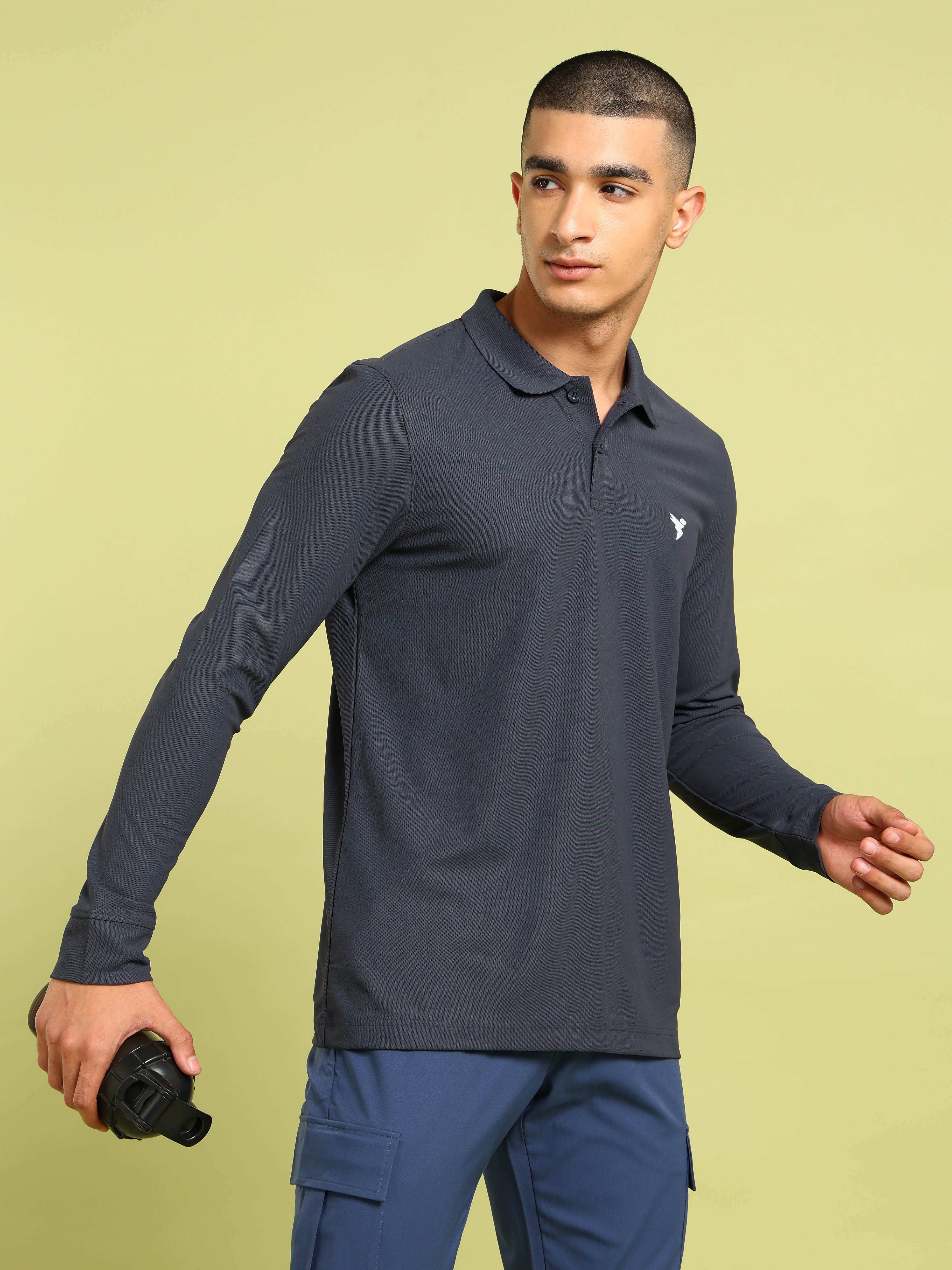 Men Solid Slim Fit Polo T-shirt with MATPIQ