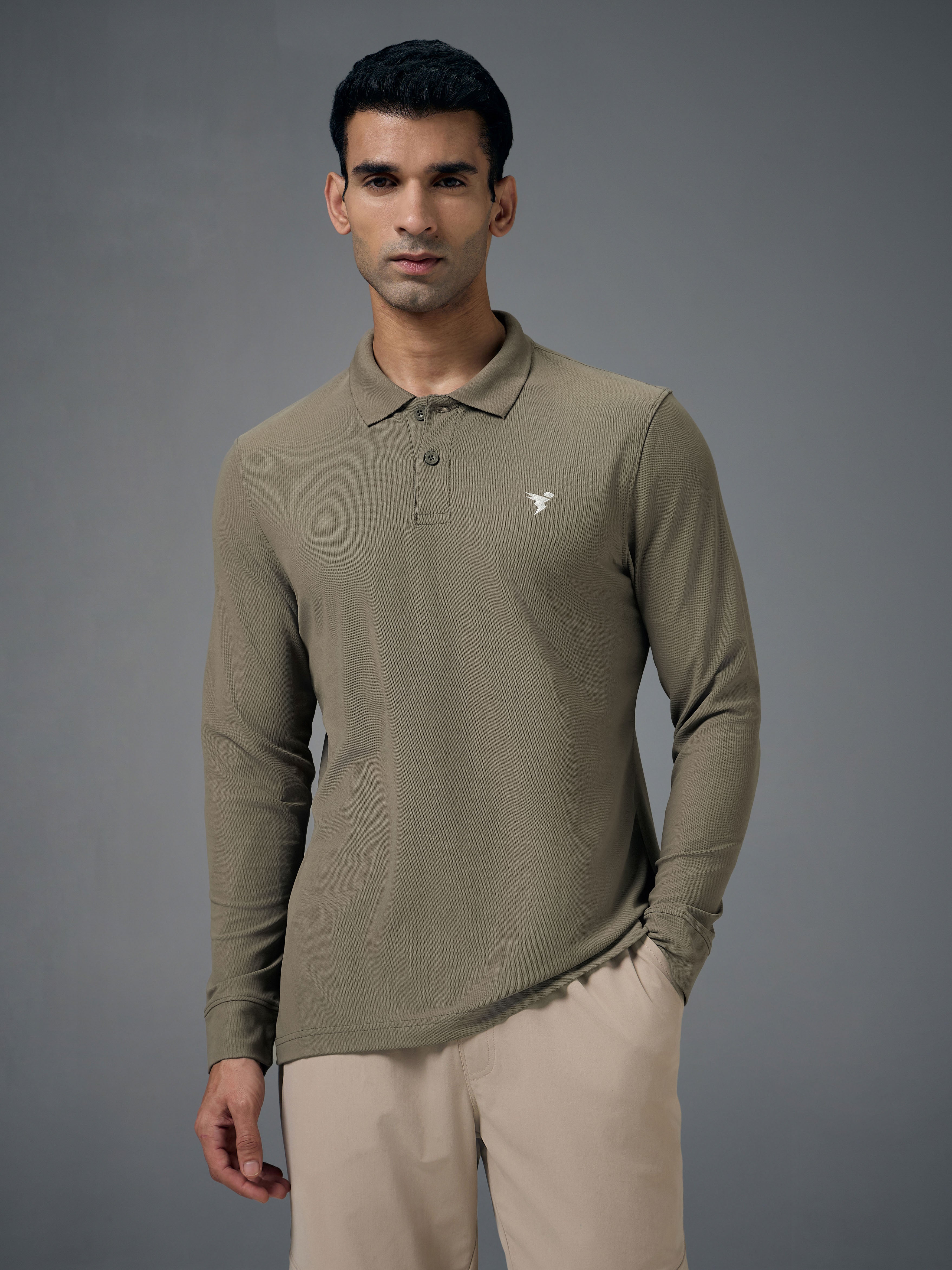 Men Solid Slim Fit Polo T-shirt with MATPIQ - Image 2