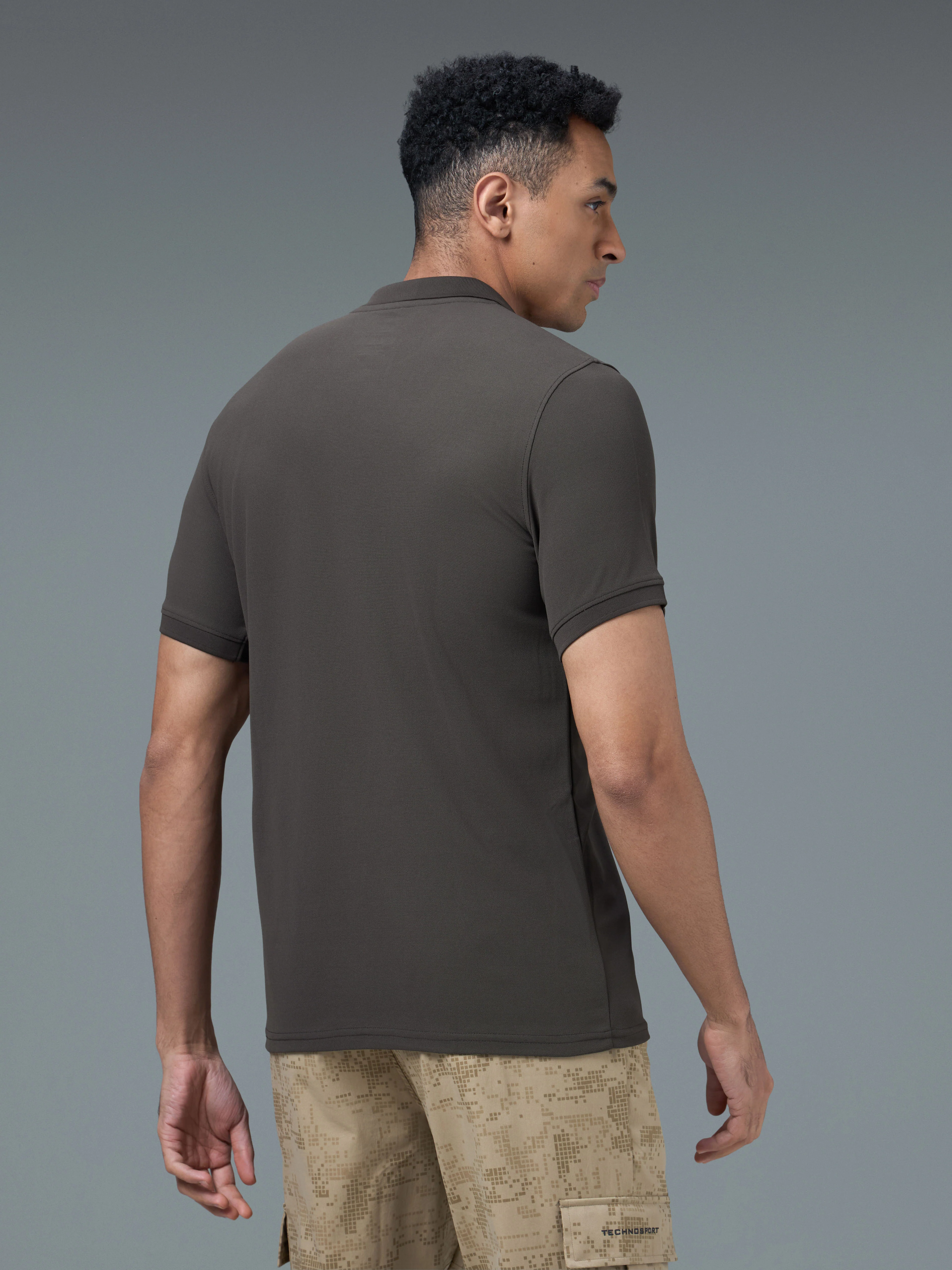 Men Solid Slim Fit Polo T-shirt with MATPIQ - Image 3