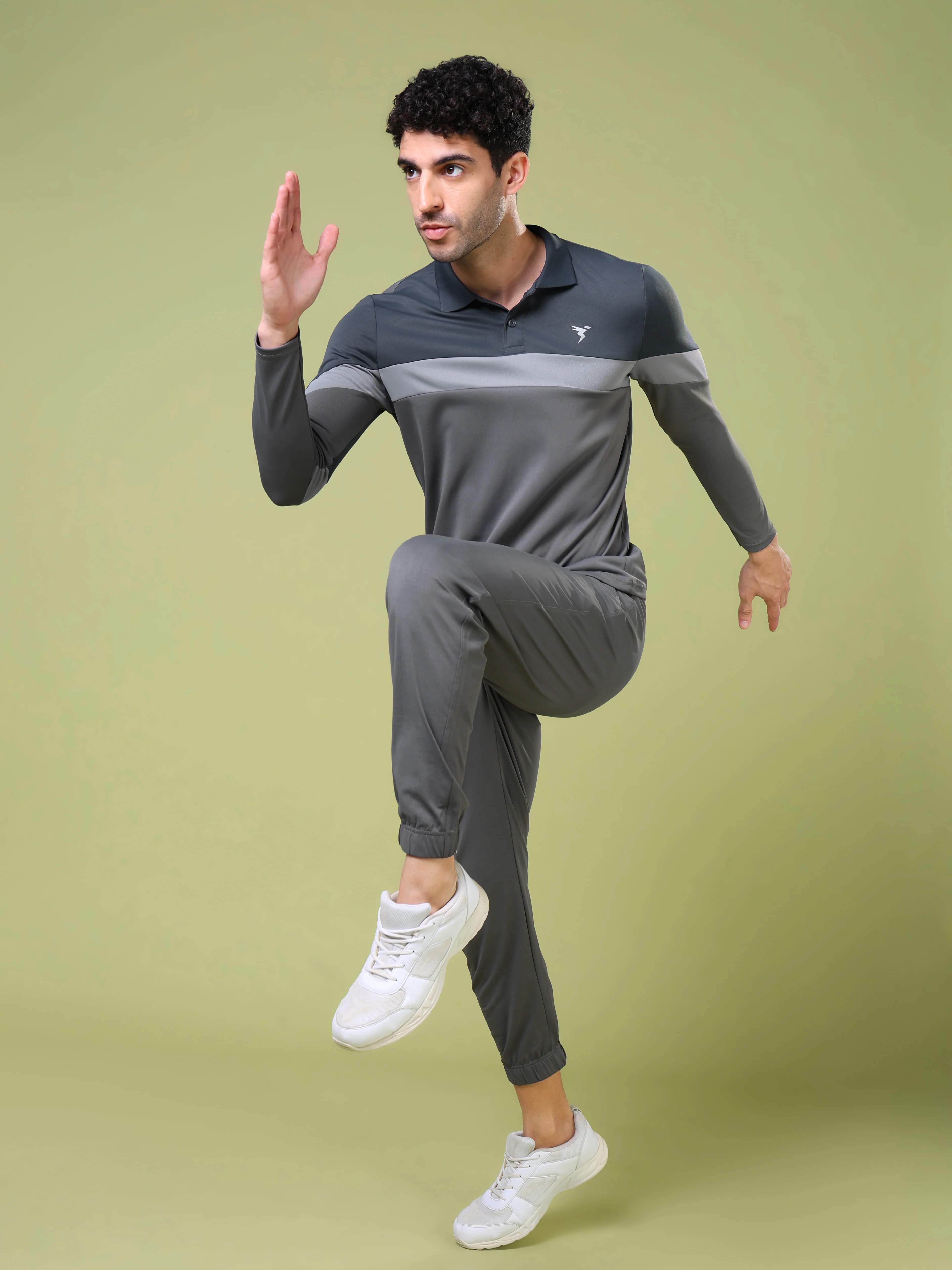 Men Solid Slim Fit Polo T-shirt with TECHNOCOOL+ - Image 4