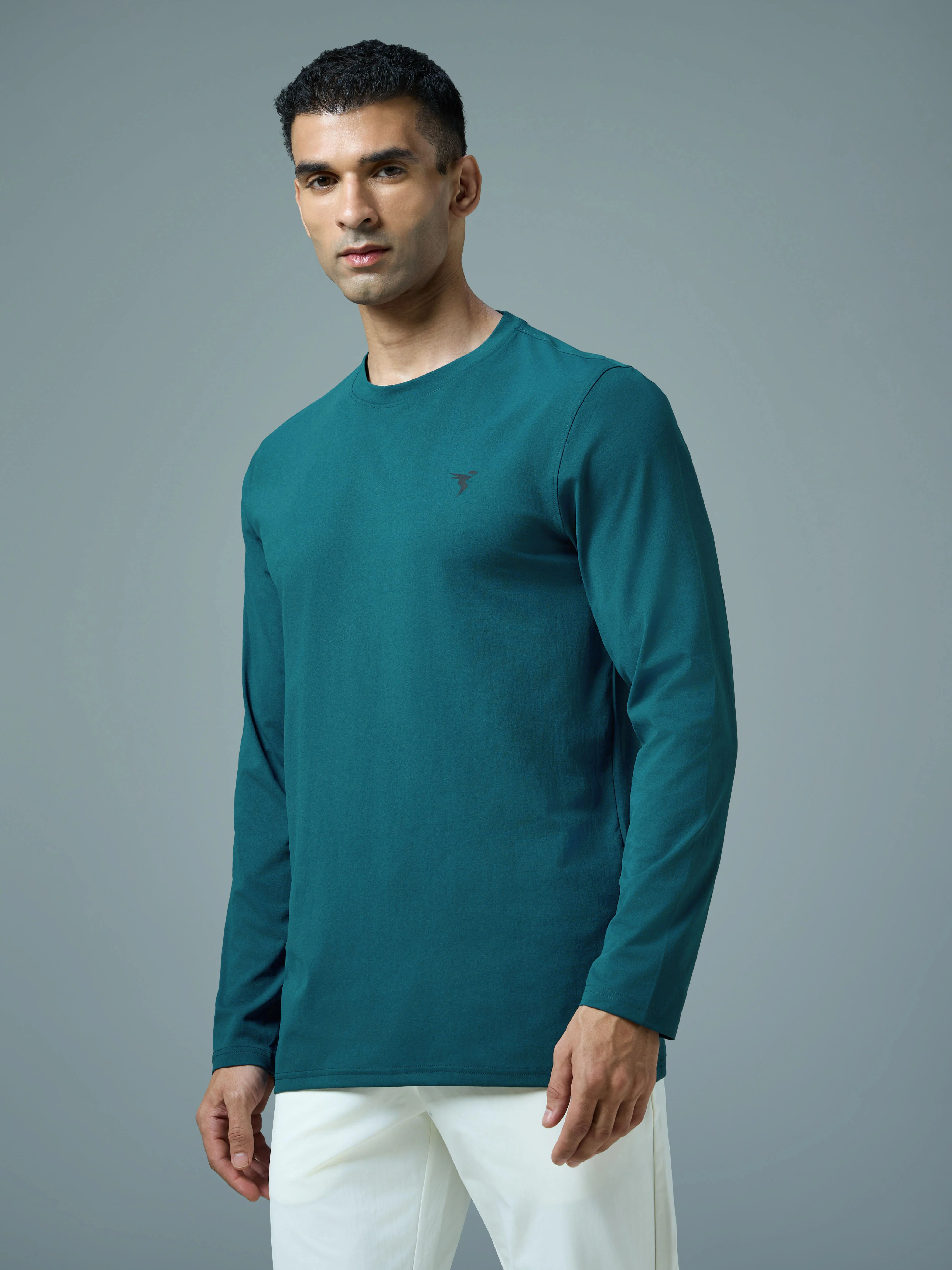 Men Solid Slim Fit Round Neck Sports T-shirt with COTFLEX - Image 4