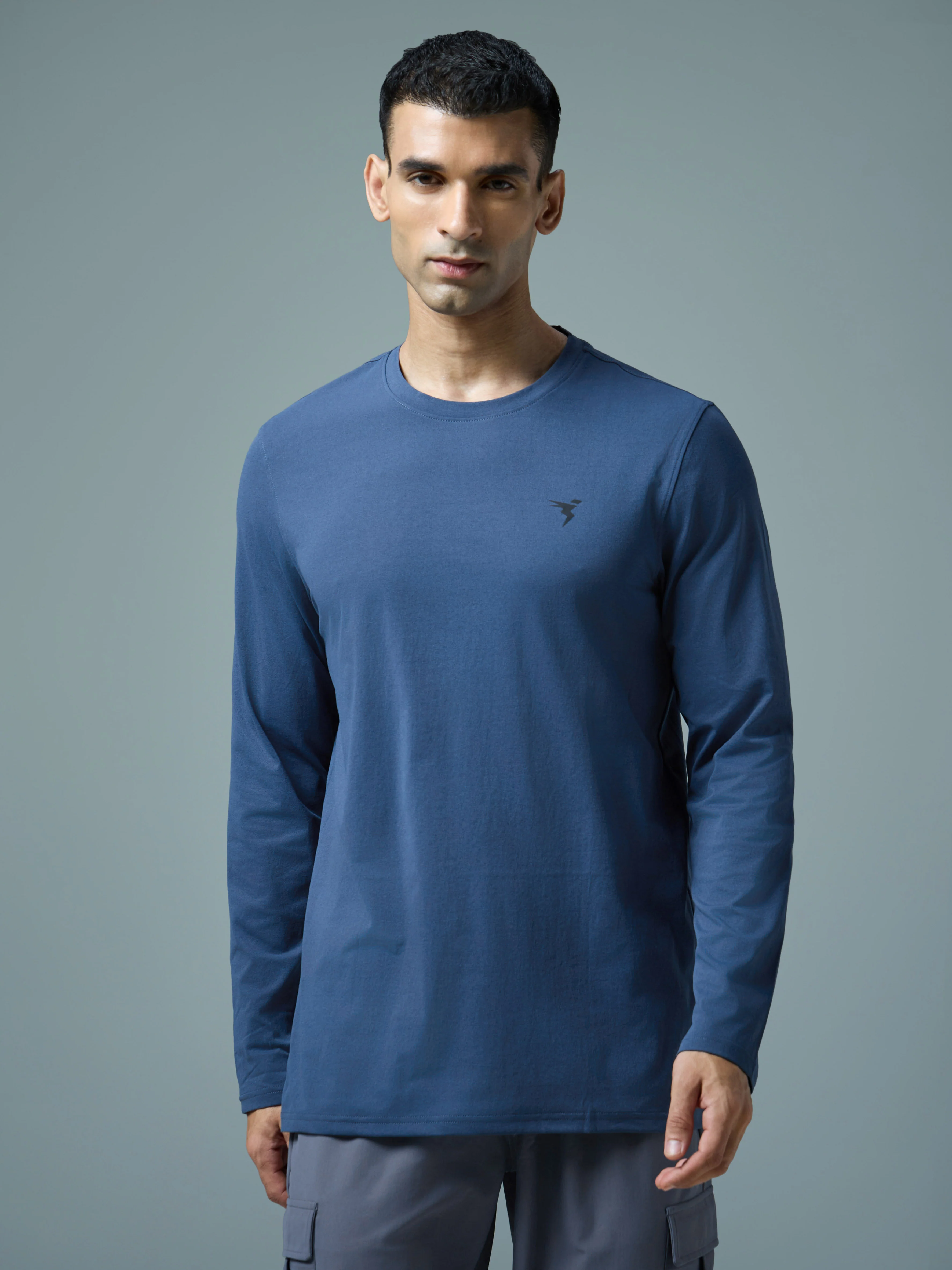 Men Solid Slim Fit Round Neck Sports T-shirt with COTFLEX - Image 2