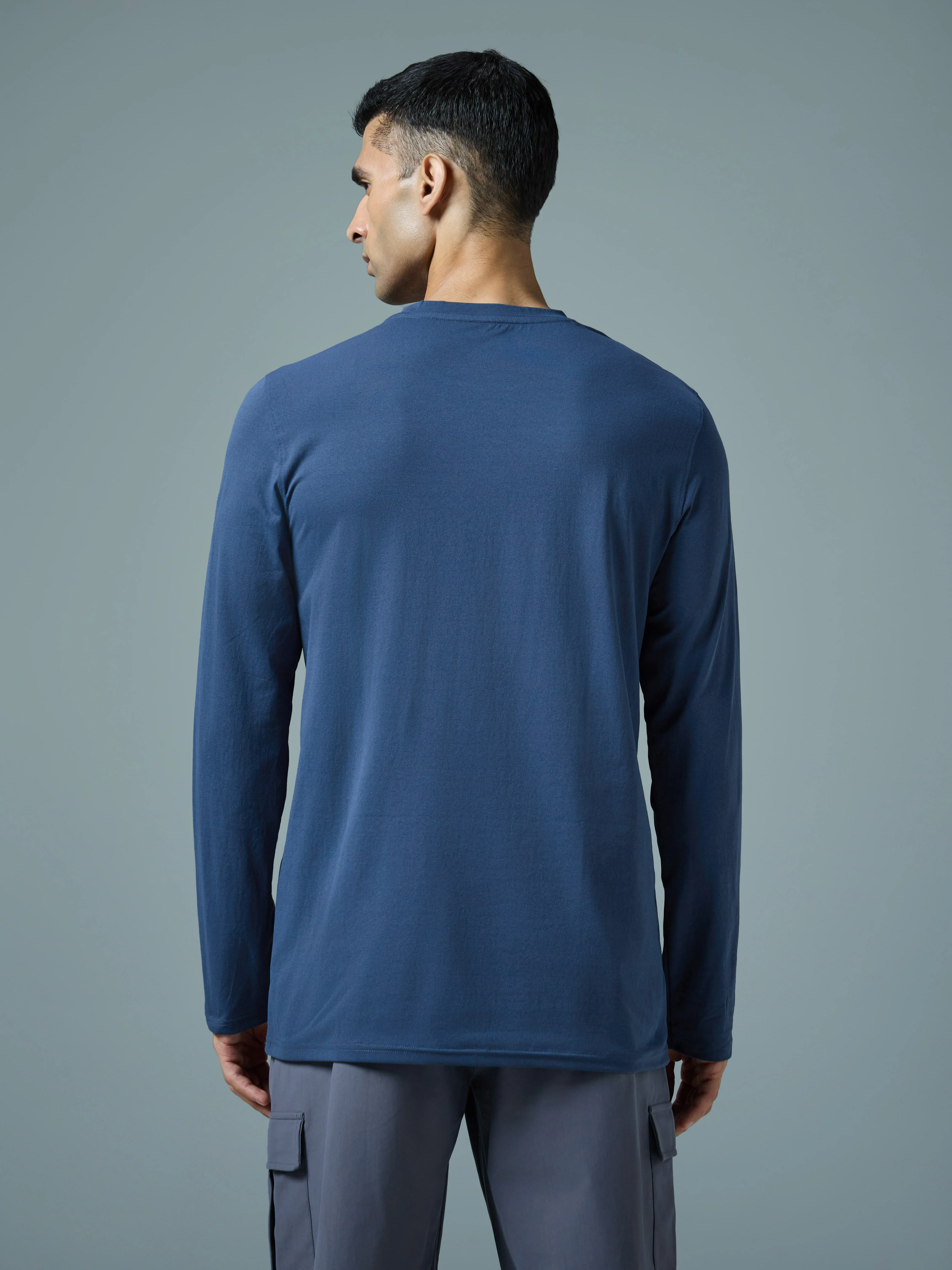 Men Solid Slim Fit Round Neck Sports T-shirt with COTFLEX - Image 3