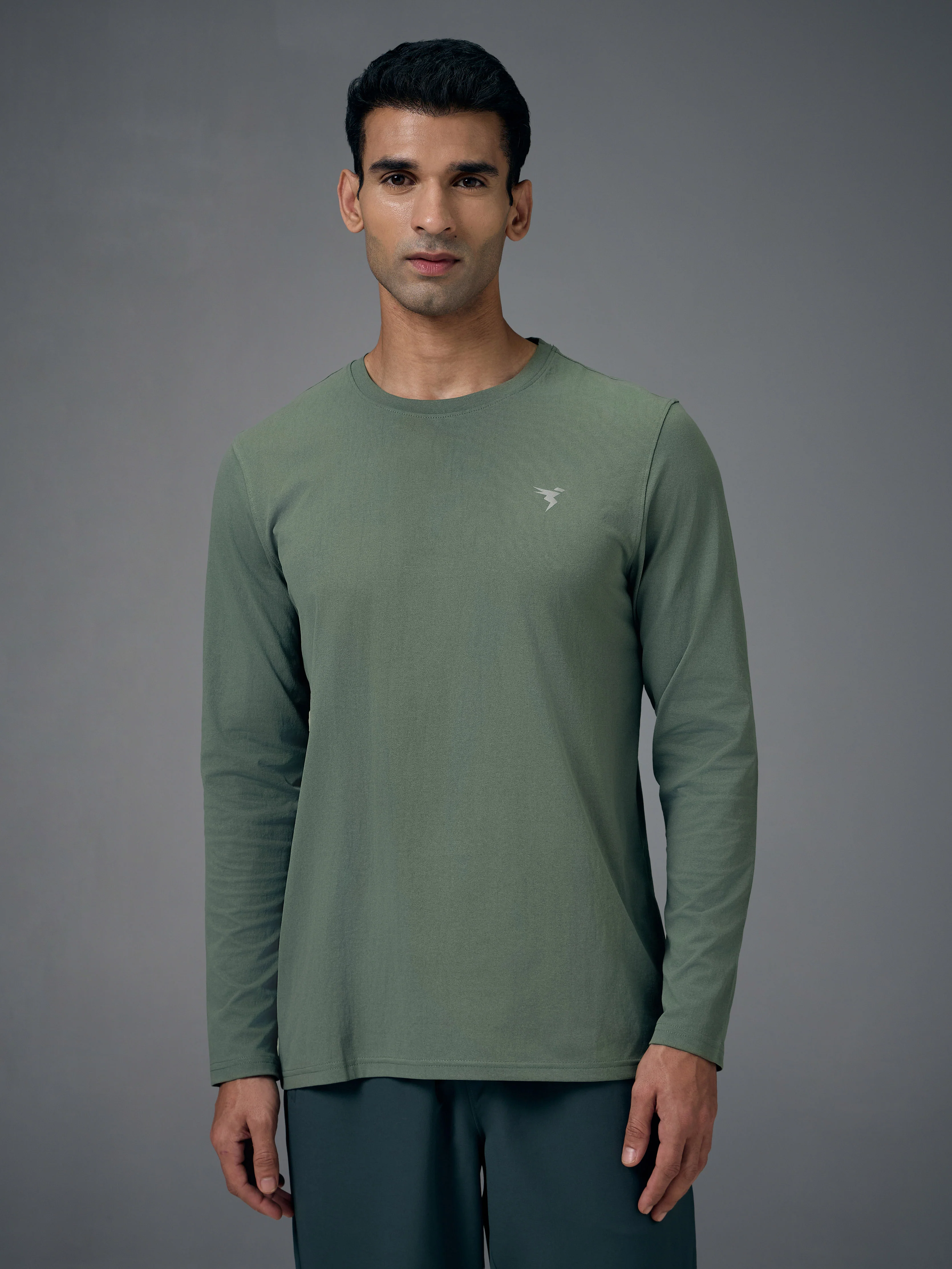 Men Solid Slim Fit Round Neck Sports T-shirt with COTFLEX - Image 2