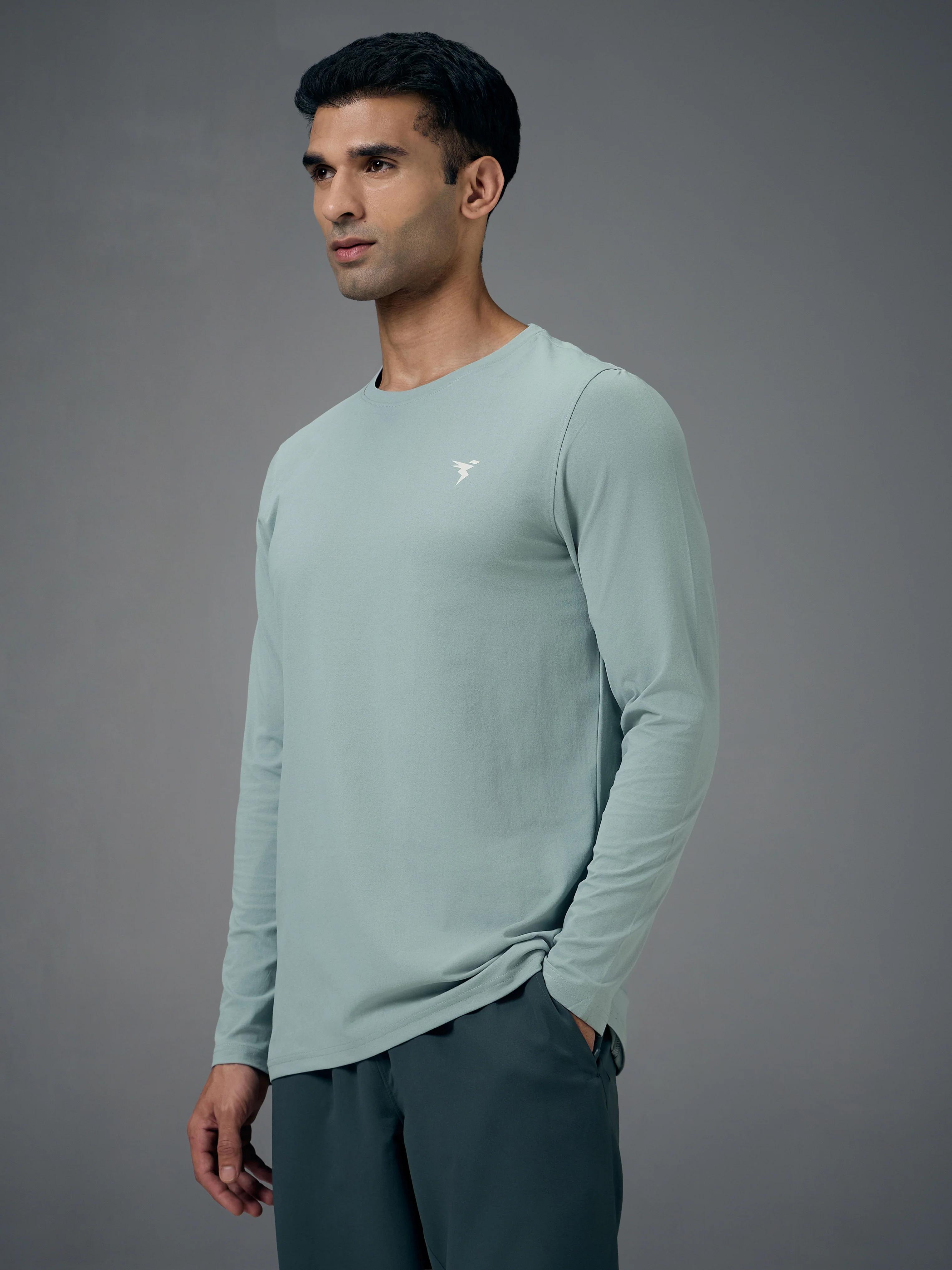 Men Solid Slim Fit Round Neck Sports T-shirt with COTFLEX - Image 4