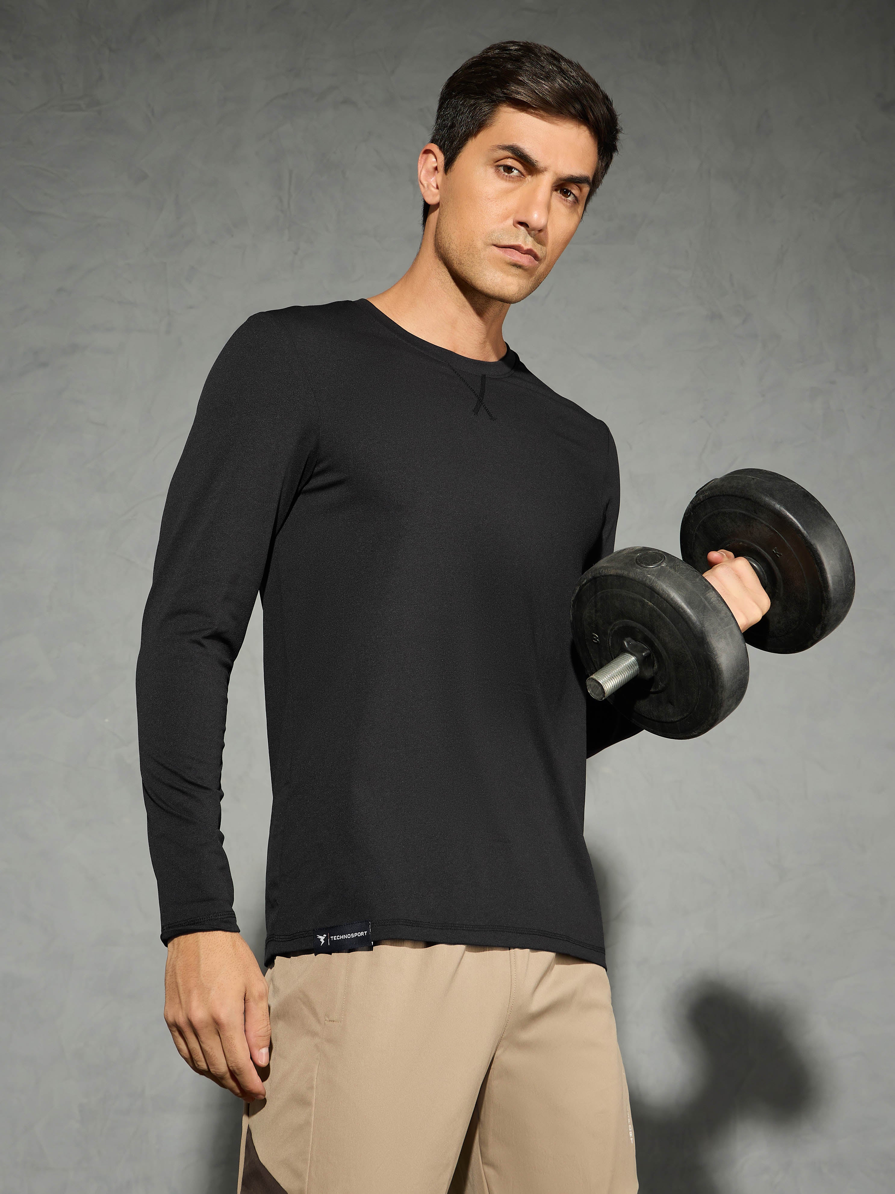 Men Solid Slim Fit Round Neck Sports T-shirt with COTFLEX - Image 2