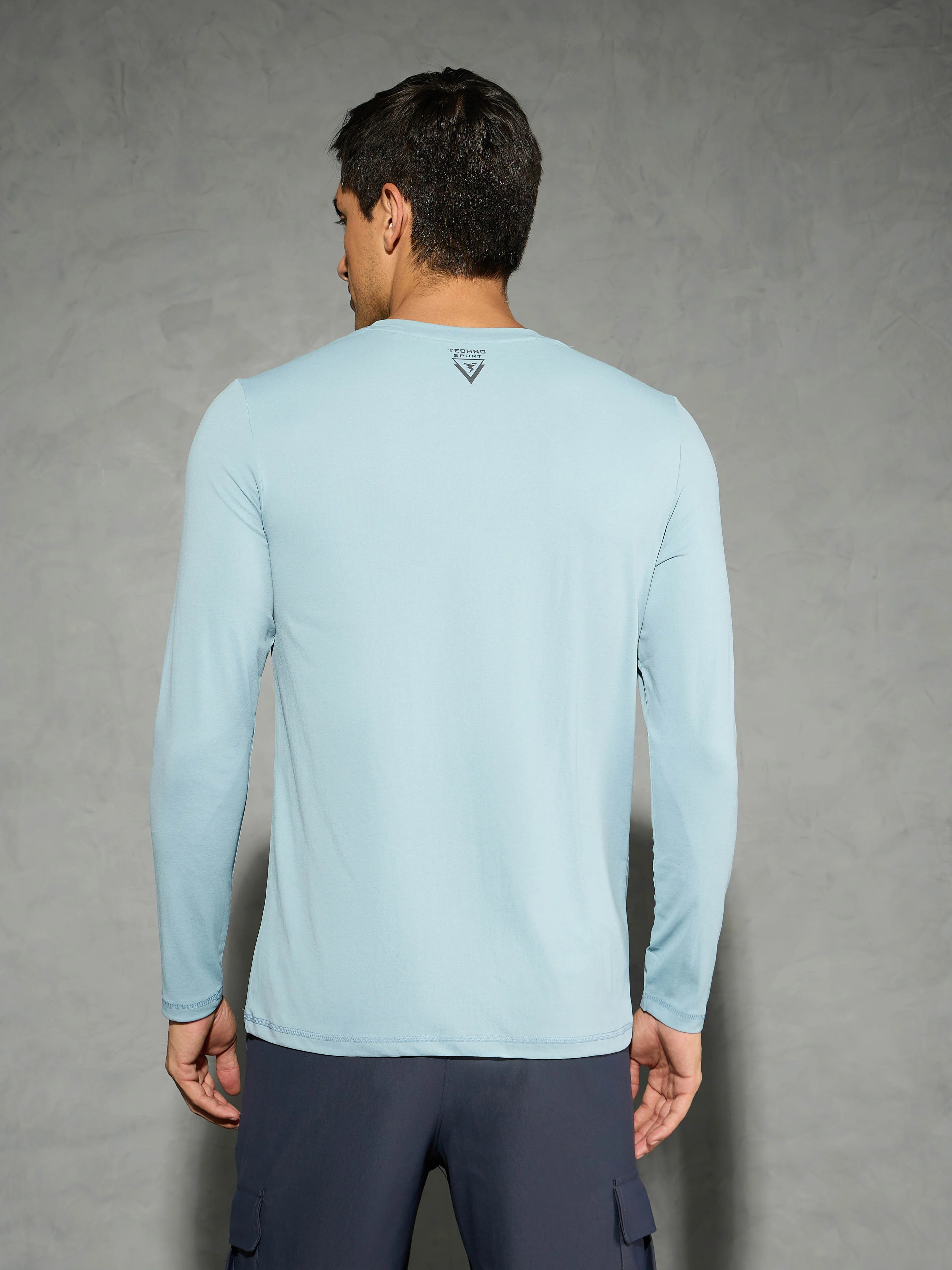Men Solid Slim Fit Round Neck Sports T-shirt with COTFLEX - Image 3