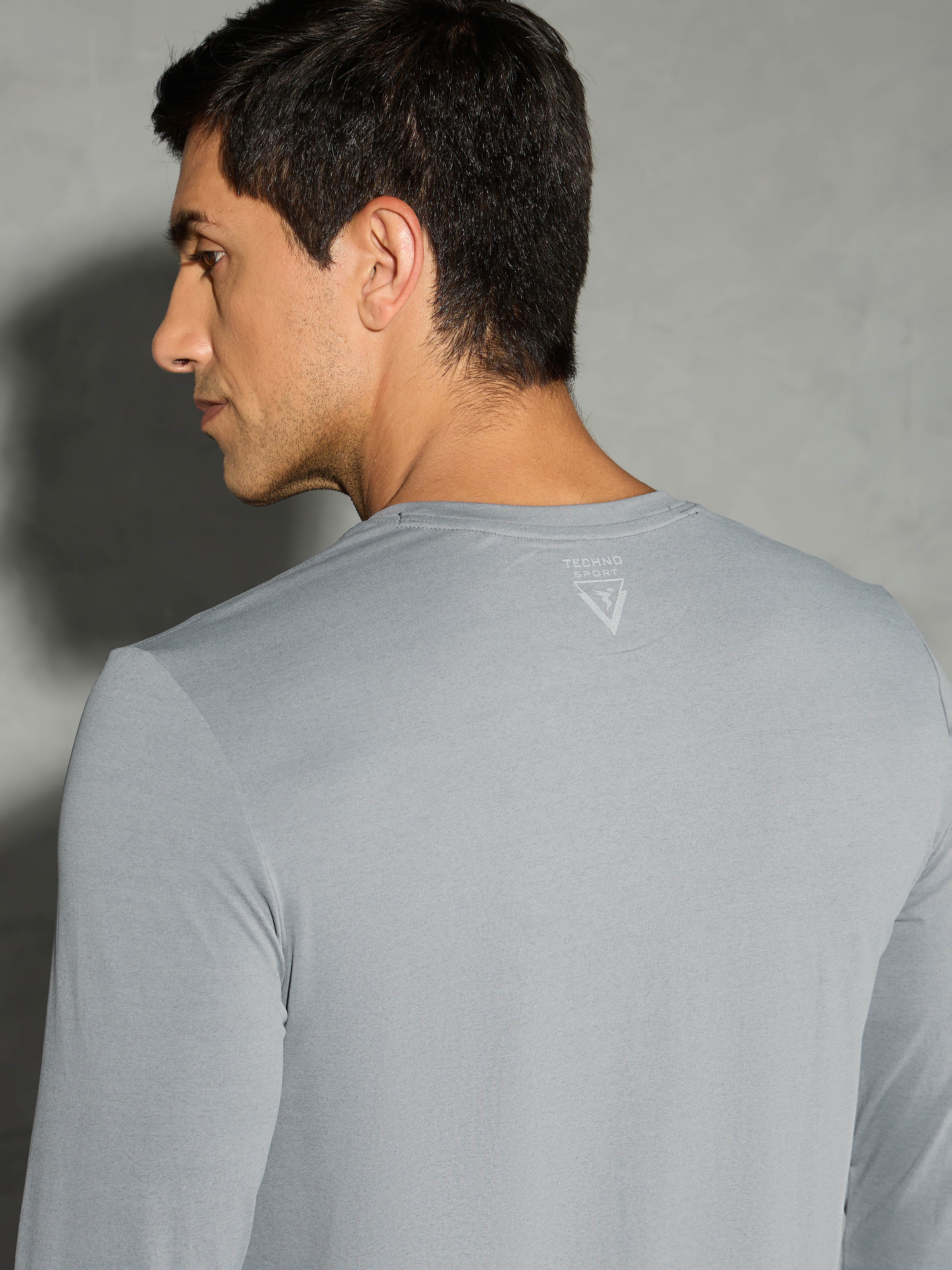 Men Solid Slim Fit Round Neck Sports T-shirt with COTFLEX - Image 6