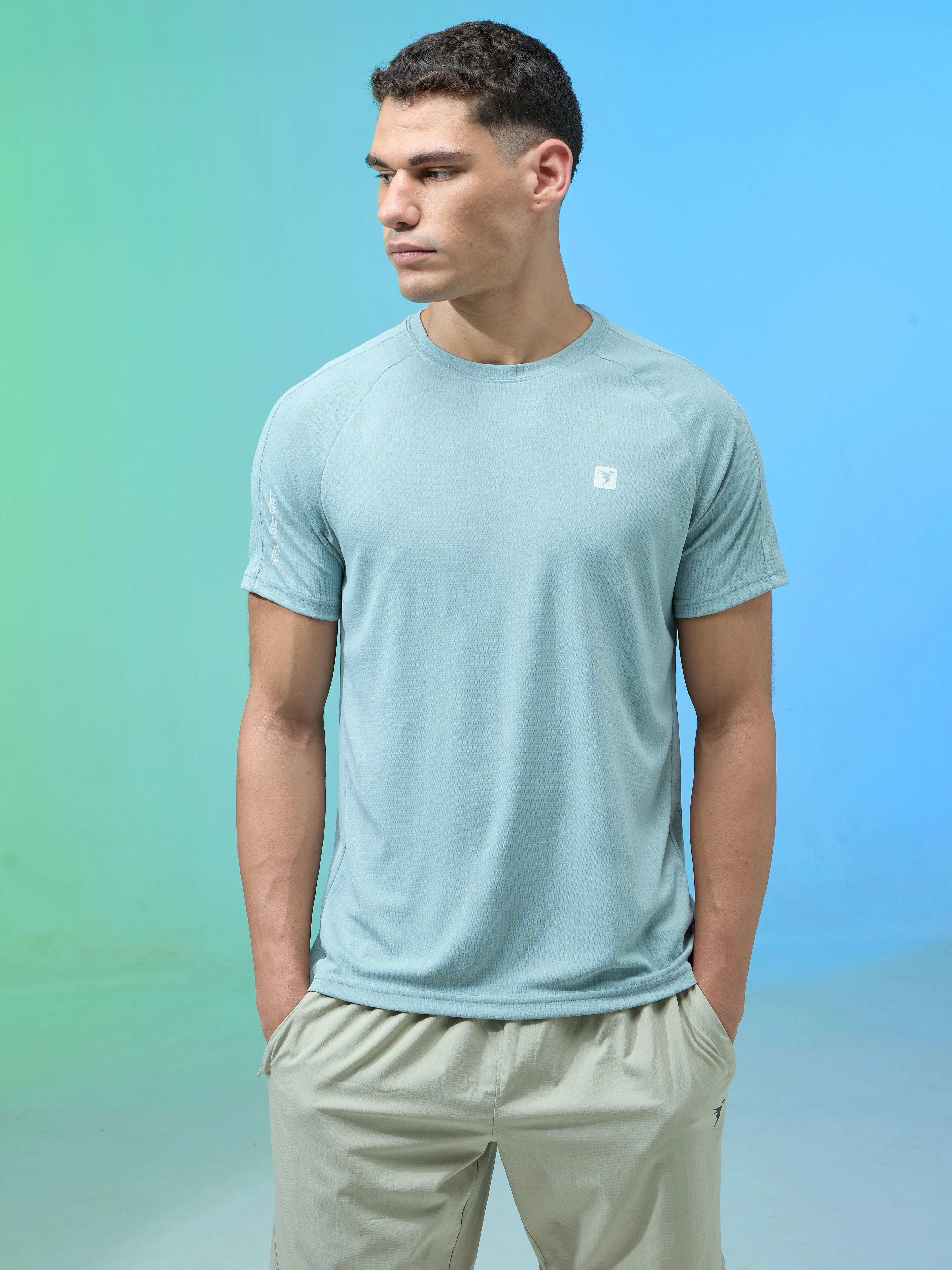 Men Solid Slim Fit Round Neck Sports T-shirt with TECHNOCOOL+
