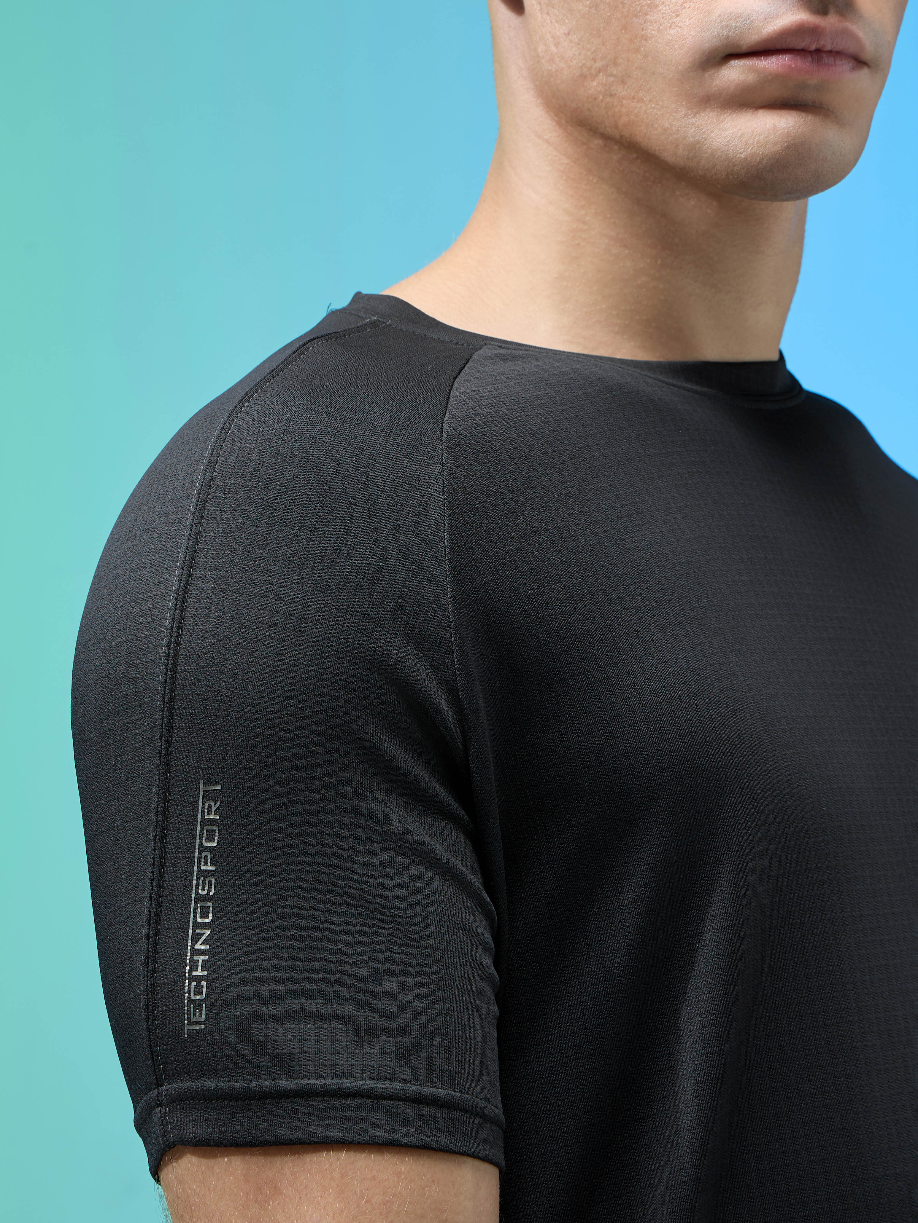 Men Solid Slim Fit Round Neck Sports T-shirt with TECHNOCOOL+ - Image 7