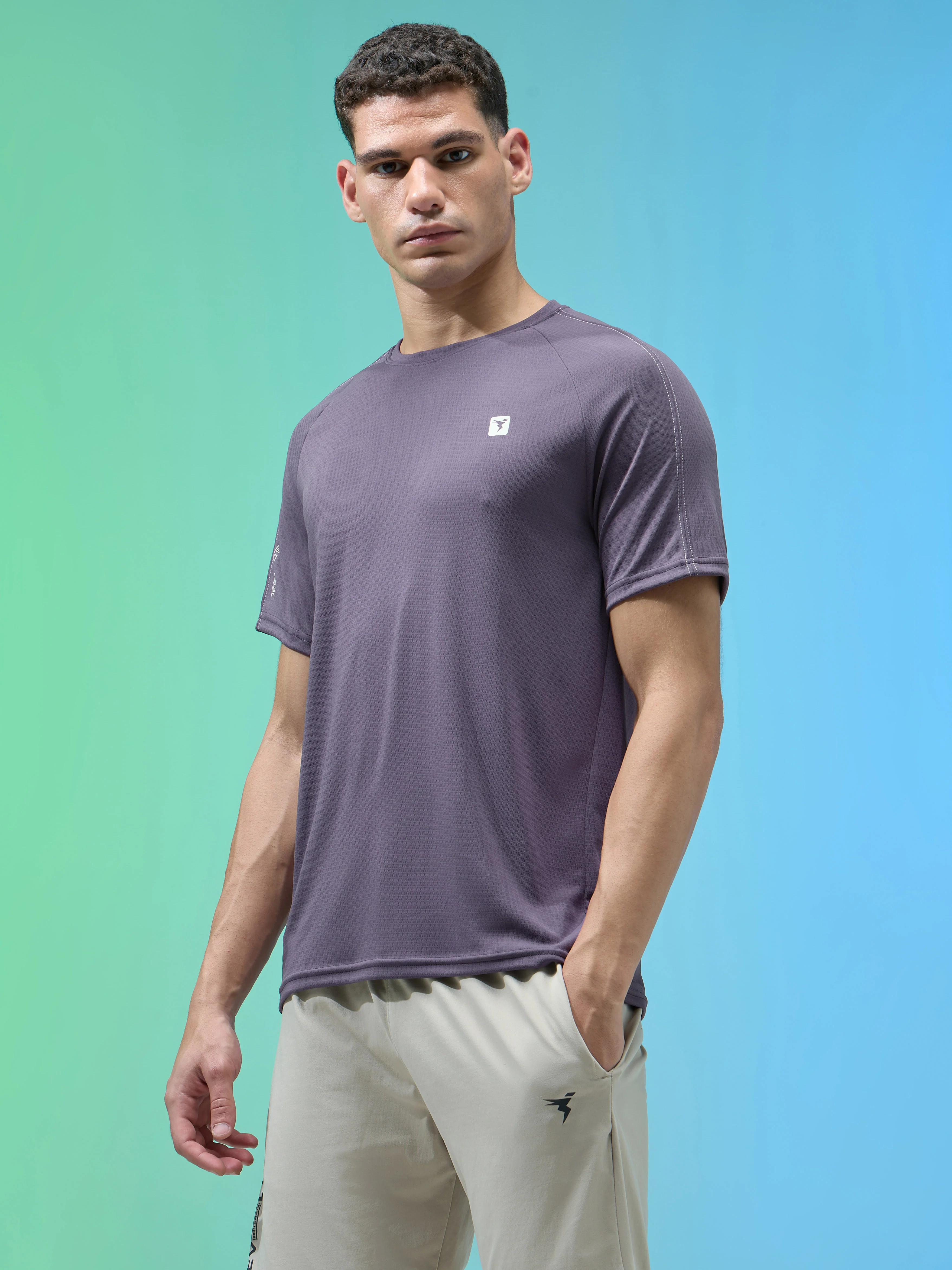 Men Solid Slim Fit Round Neck Sports T-shirt with TECHNOCOOL+ - Image 4