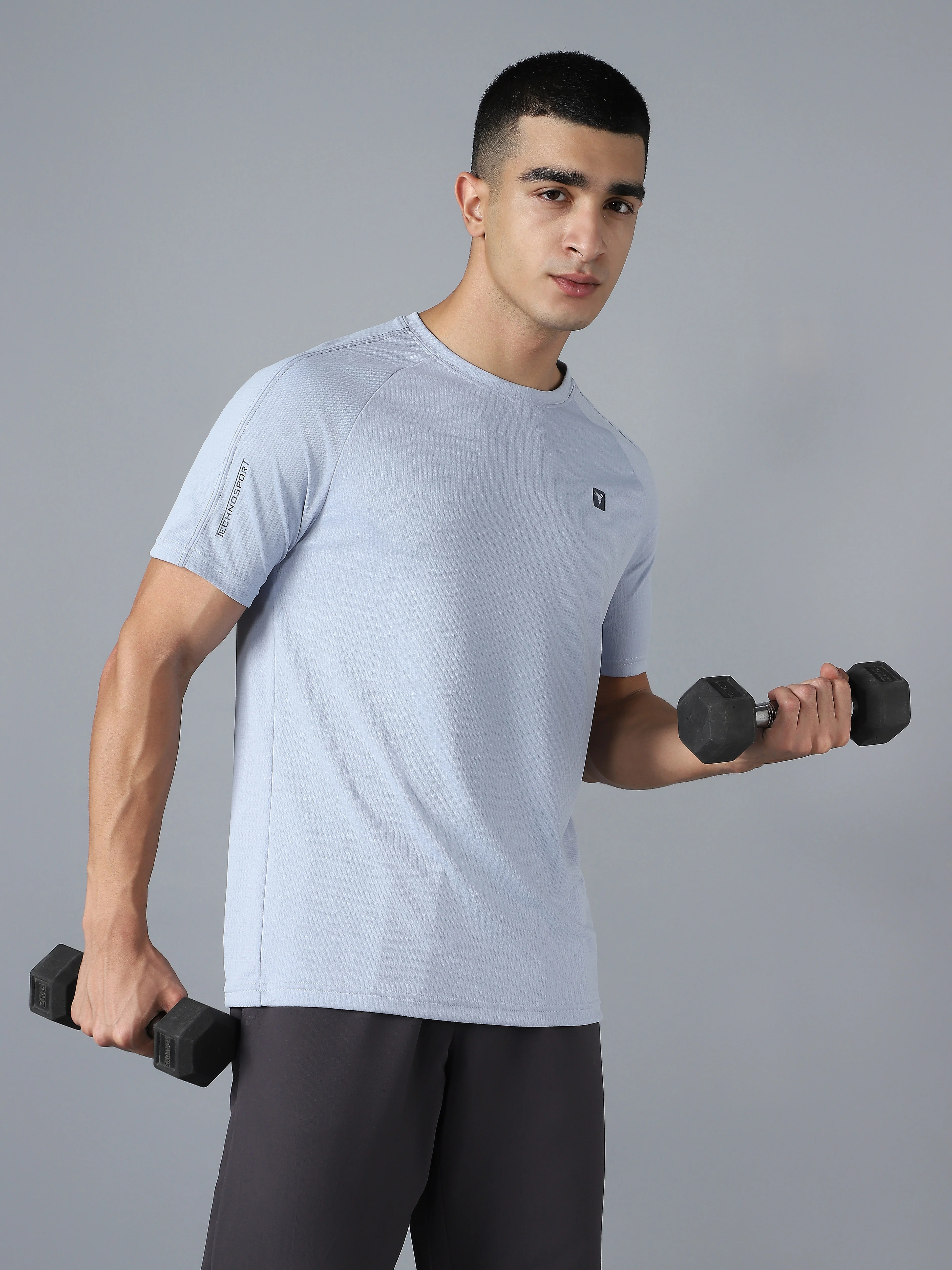 Men Solid Slim Fit Round Neck Sports T-shirt with TECHNOCOOL+ - Image 4