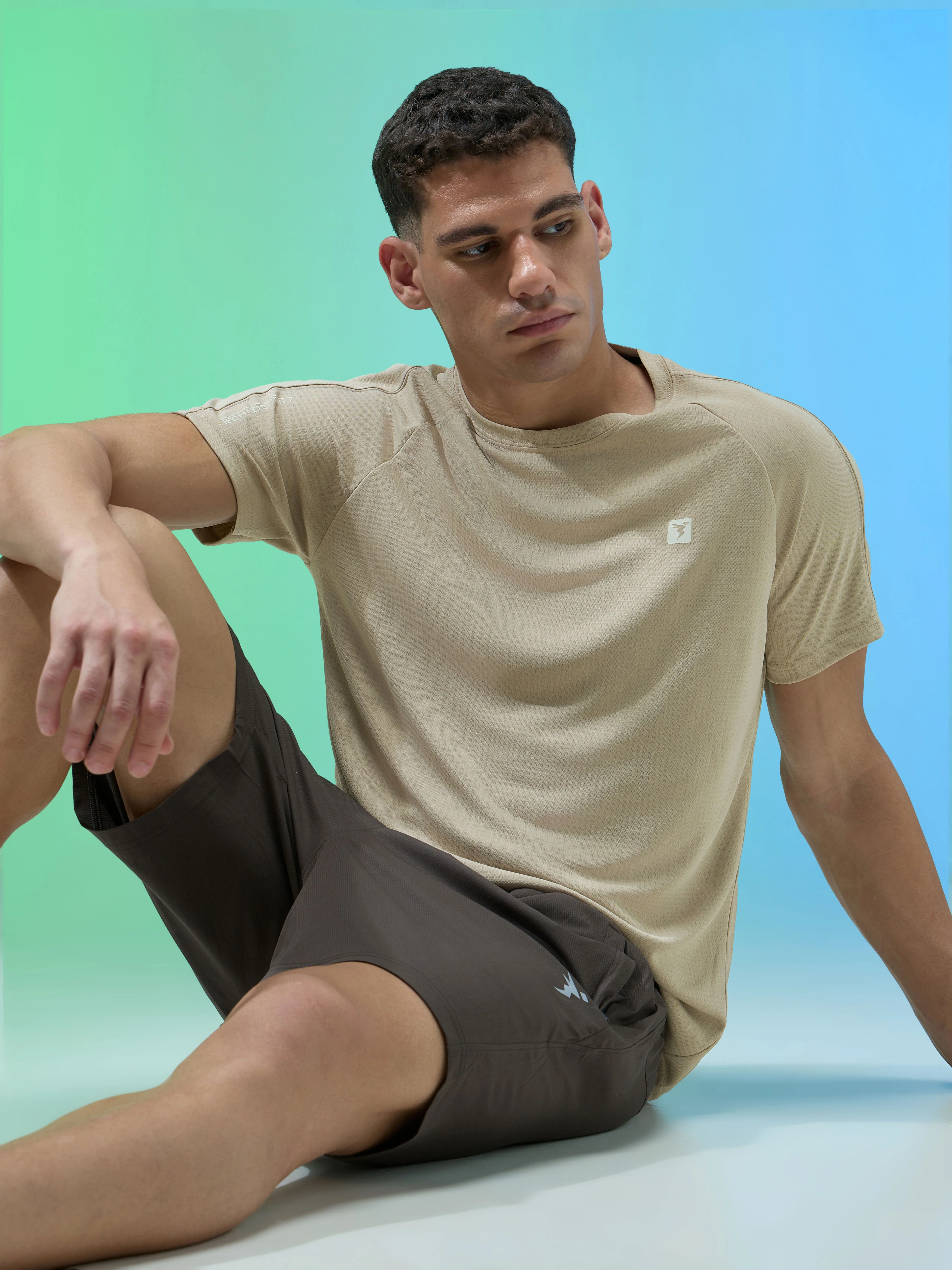 Men Solid Slim Fit Round Neck Sports T-shirt with TECHNOCOOL+