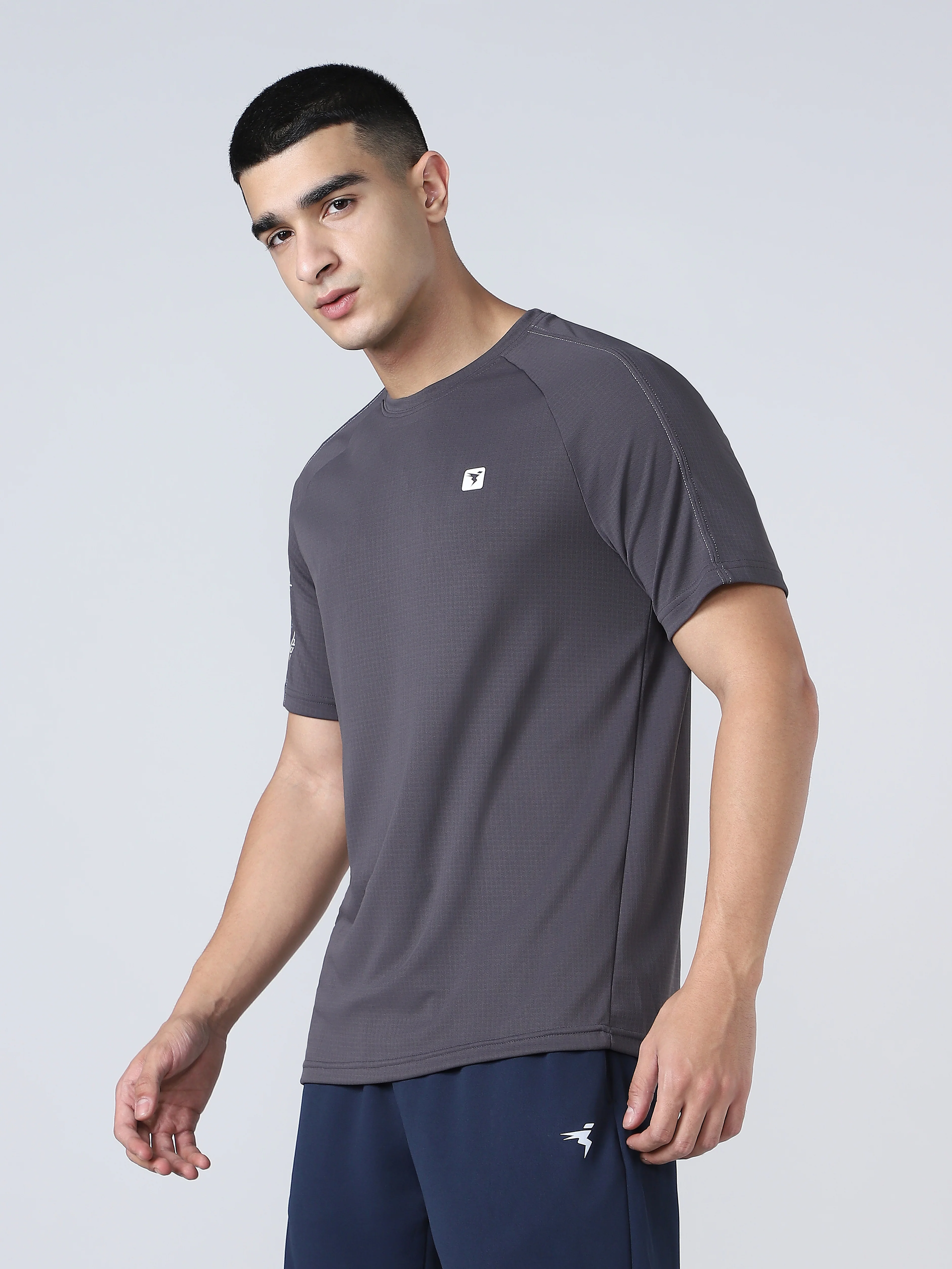 Men Solid Slim Fit Round Neck Sports T-shirt with TECHNOCOOL+ - Image 3