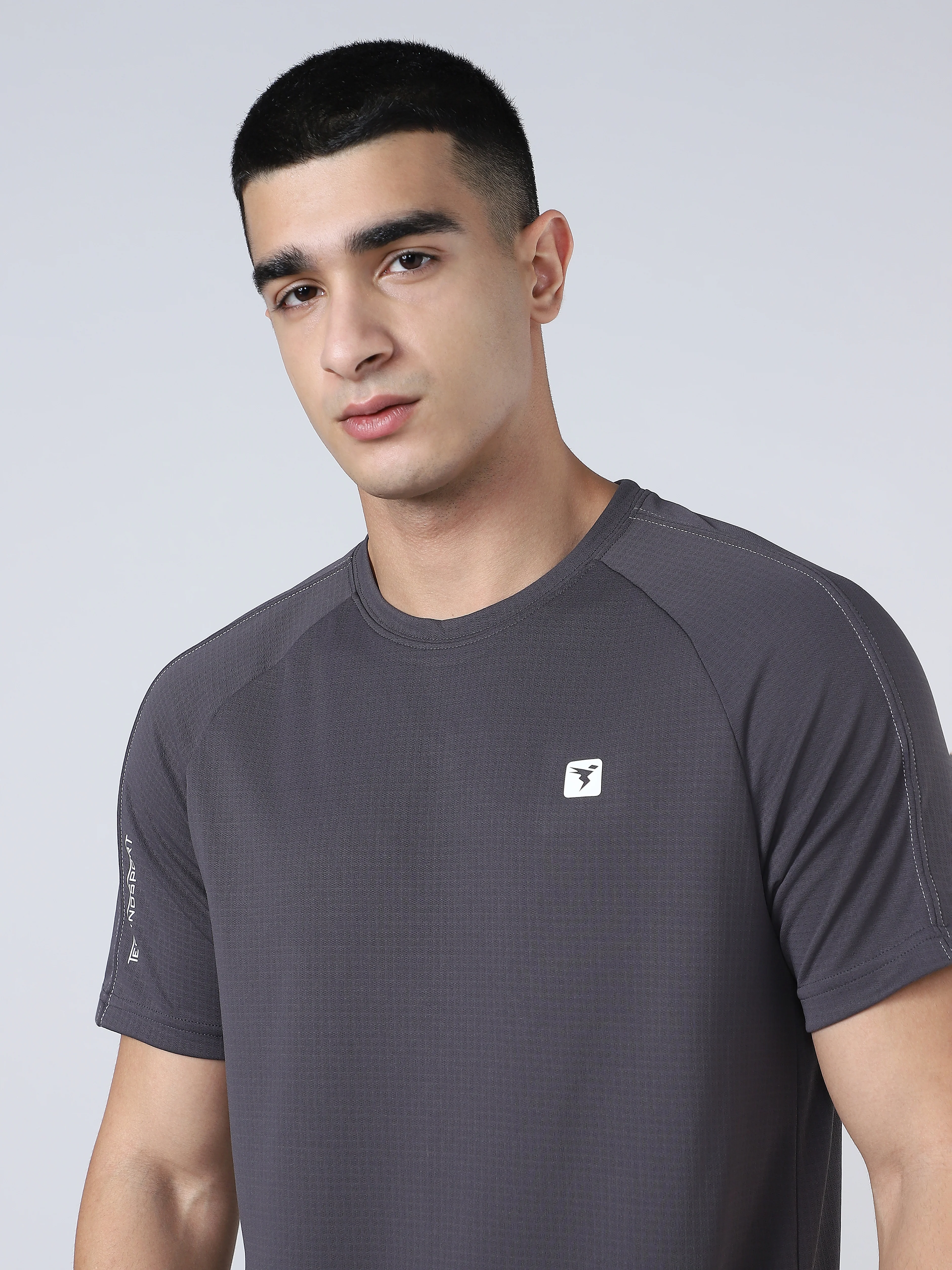 Men Solid Slim Fit Round Neck Sports T-shirt with TECHNOCOOL+ - Image 7