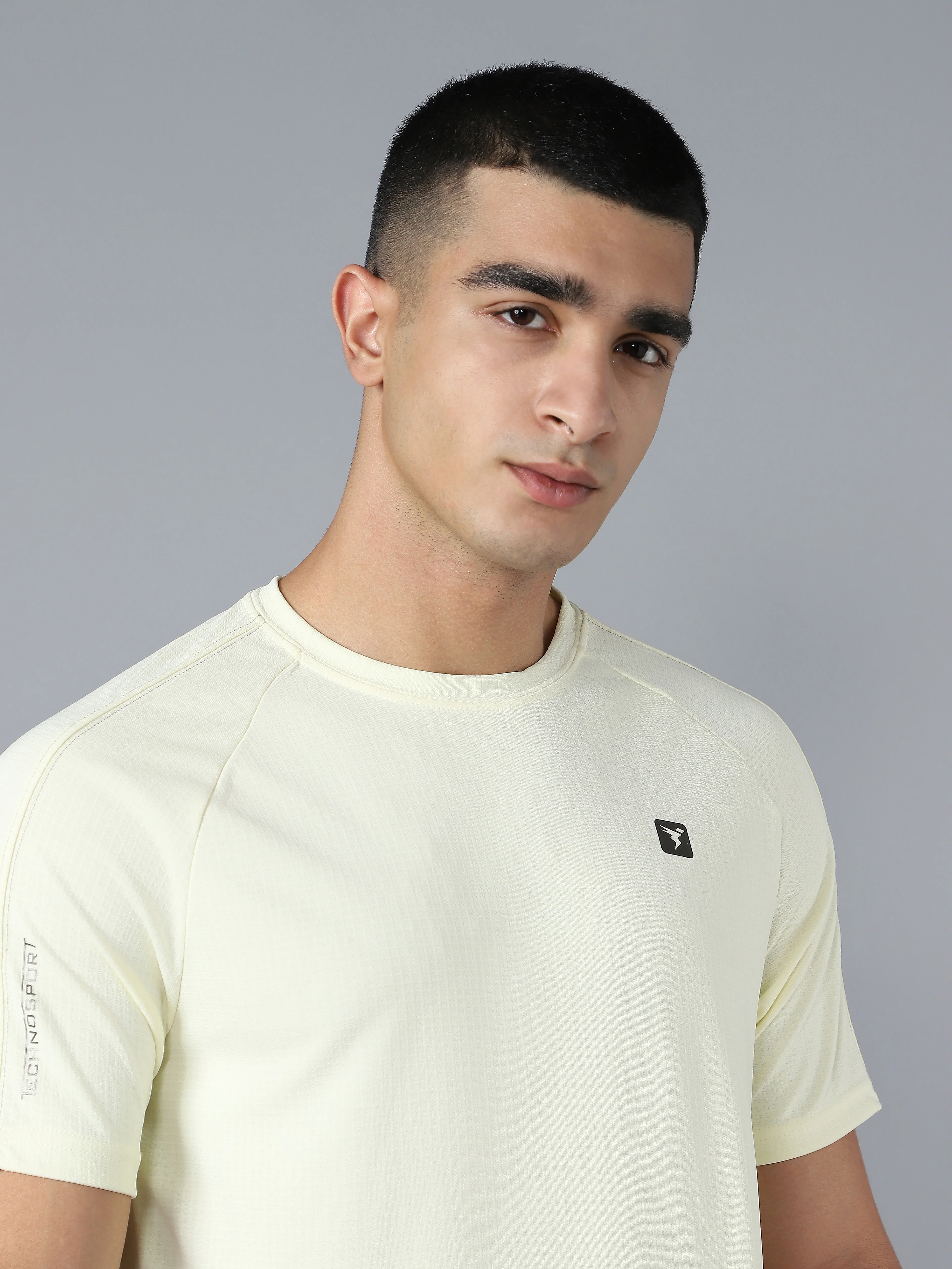 Men Solid Slim Fit Round Neck Sports T-shirt with TECHNOCOOL+ - Image 7