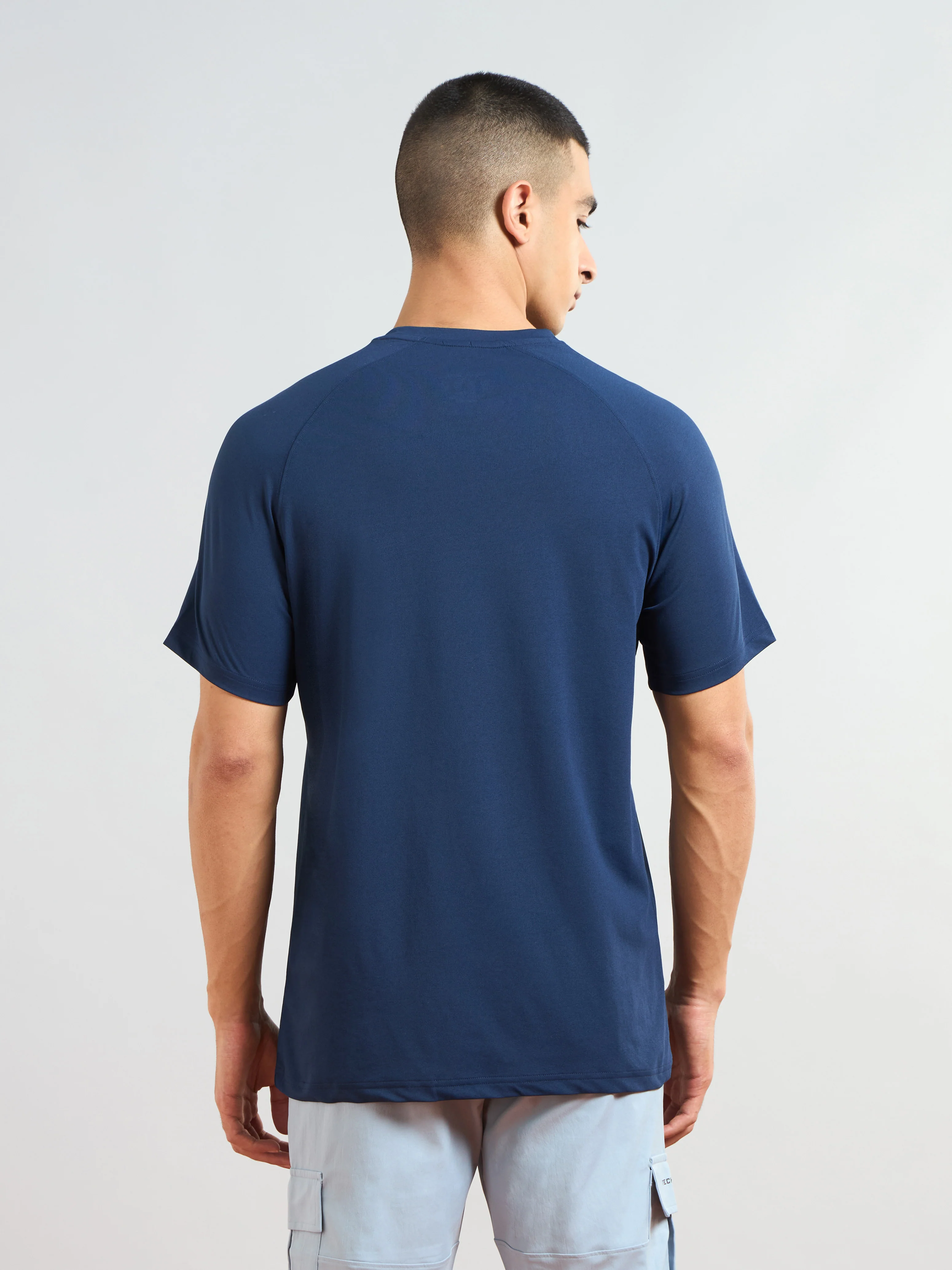 Men Solid Slim Fit Round Neck T-shirt with COTFLEX - Image 3