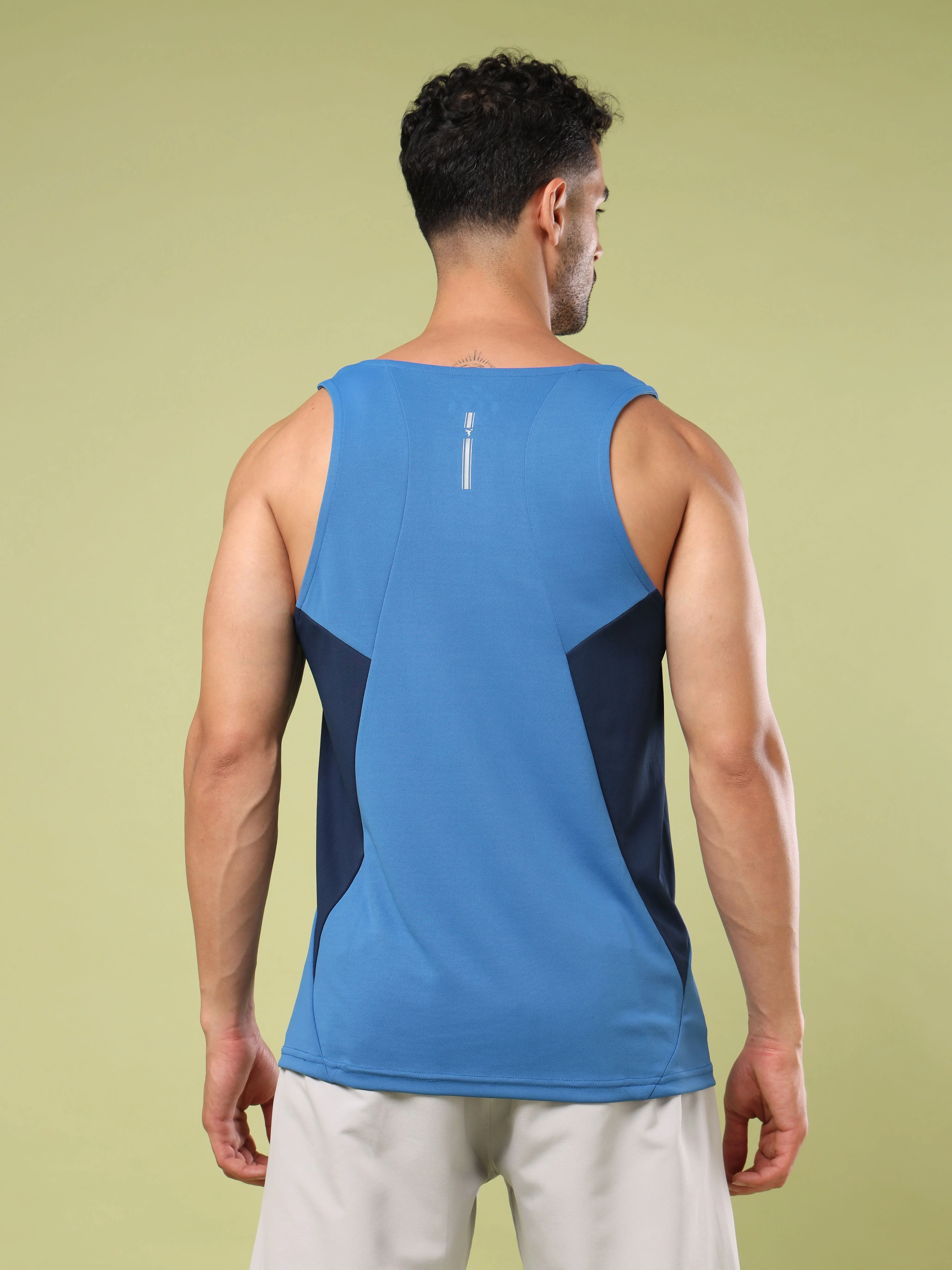 Men Solid Slim Fit Scoop Neck Sports Innerwear Vest with TECHNO COOL+ - Image 2