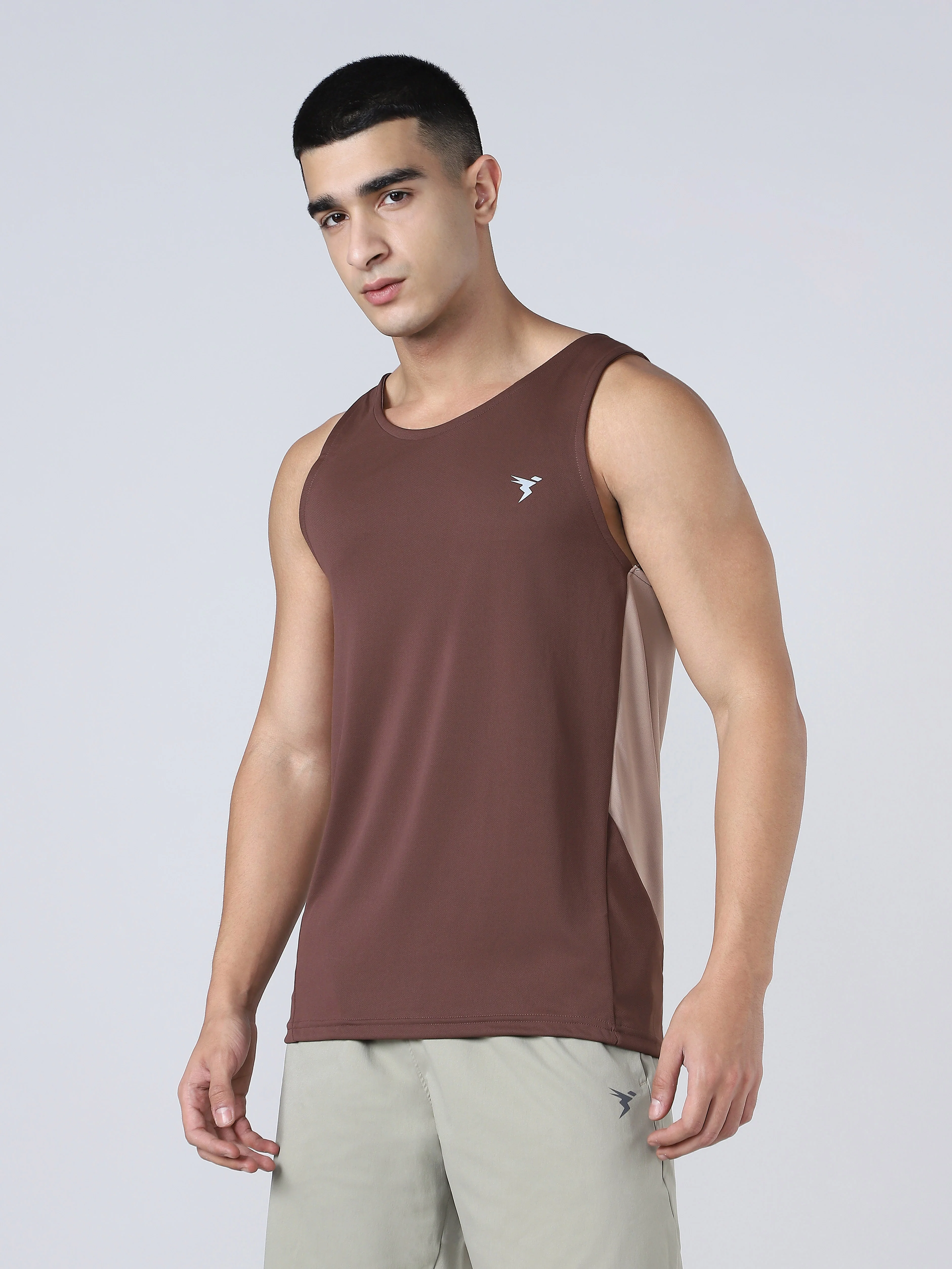 Men Solid Slim Fit Scoop Neck Sports Innerwear Vest with TECHNO COOL+ - Image 3