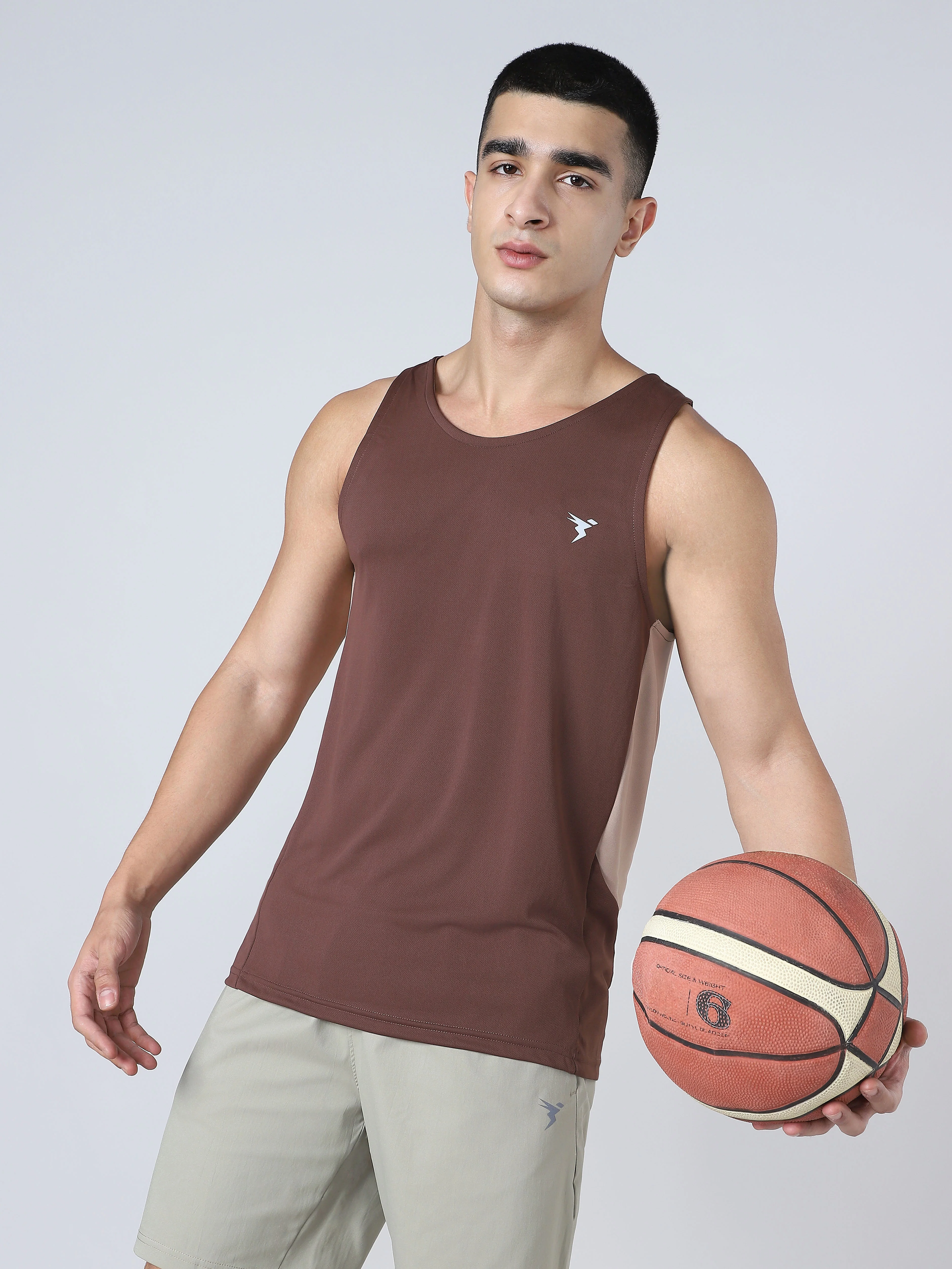 Men Solid Slim Fit Scoop Neck Sports Innerwear Vest with TECHNO COOL+ - Image 4