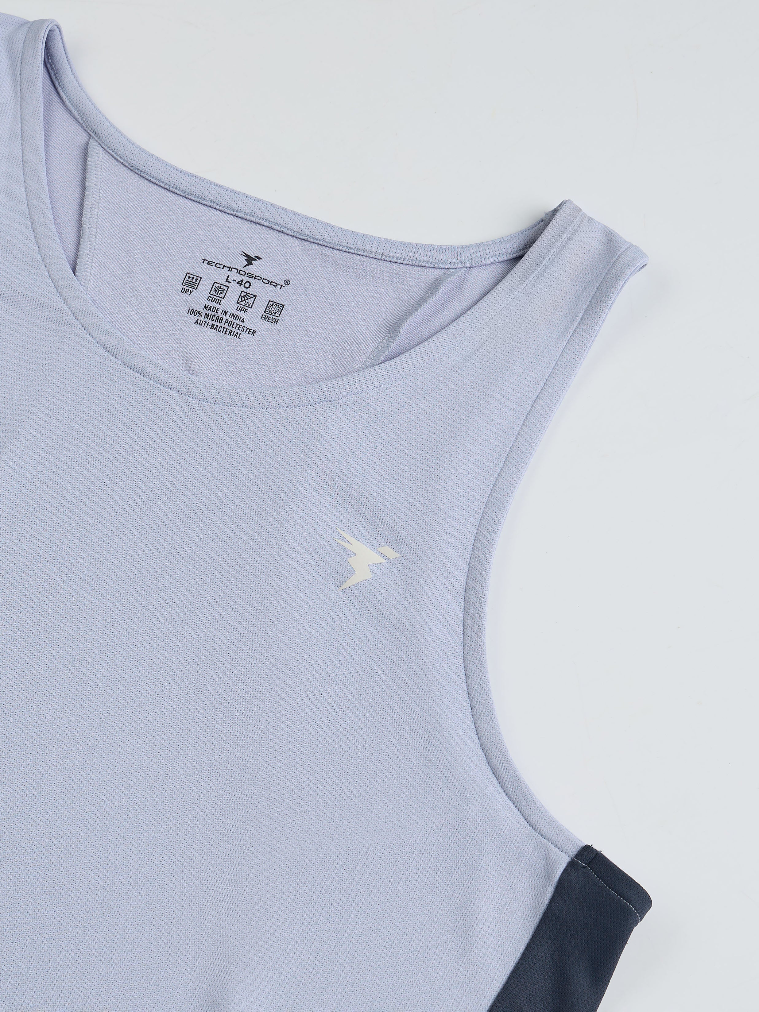 Men Solid Slim Fit Scoop Neck Sports Innerwear Vest with TECHNO COOL+ - Image 8
