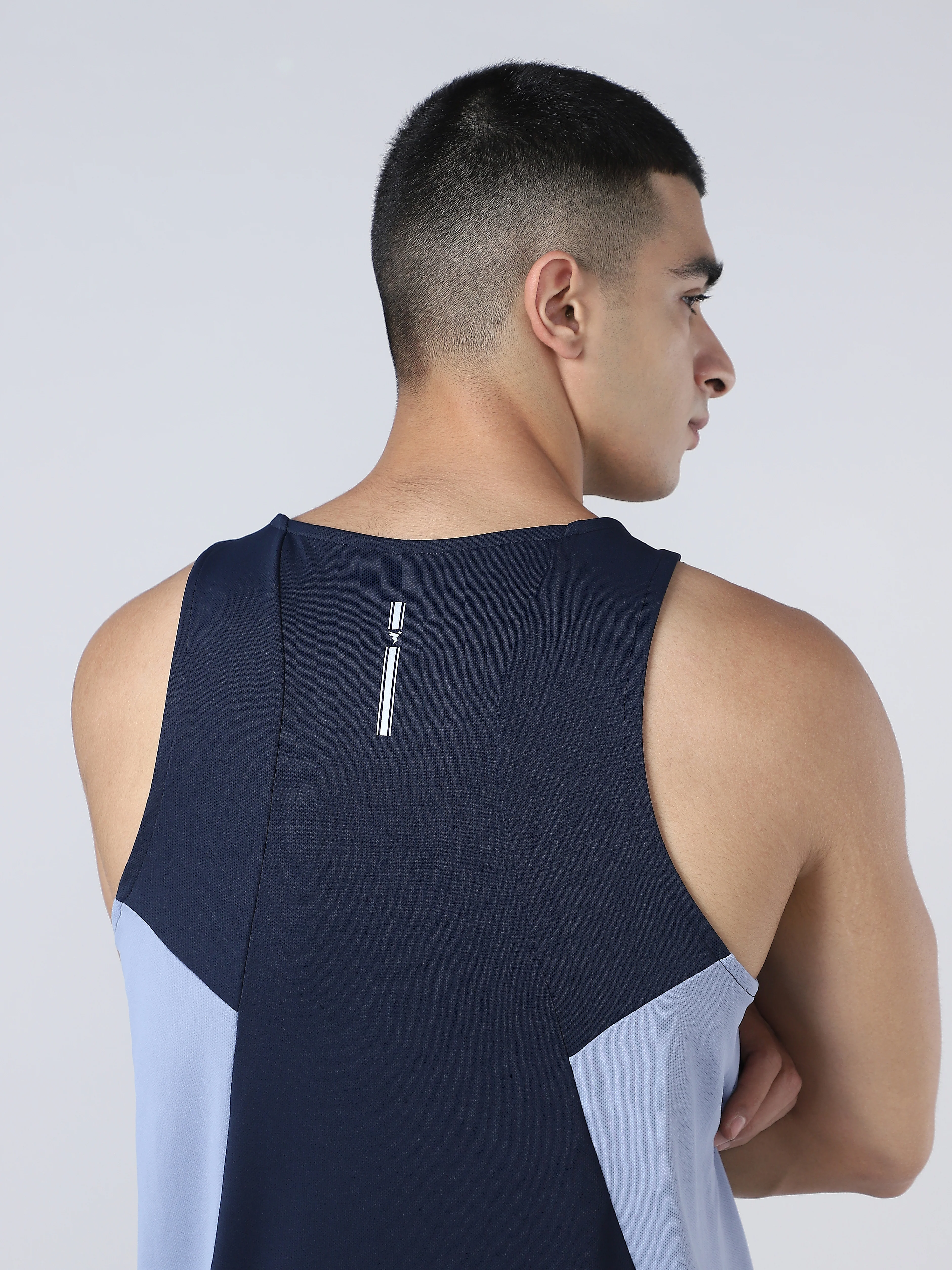 Men Solid Slim Fit Scoop Neck Sports Innerwear Vest with TECHNO COOL+ - Image 7