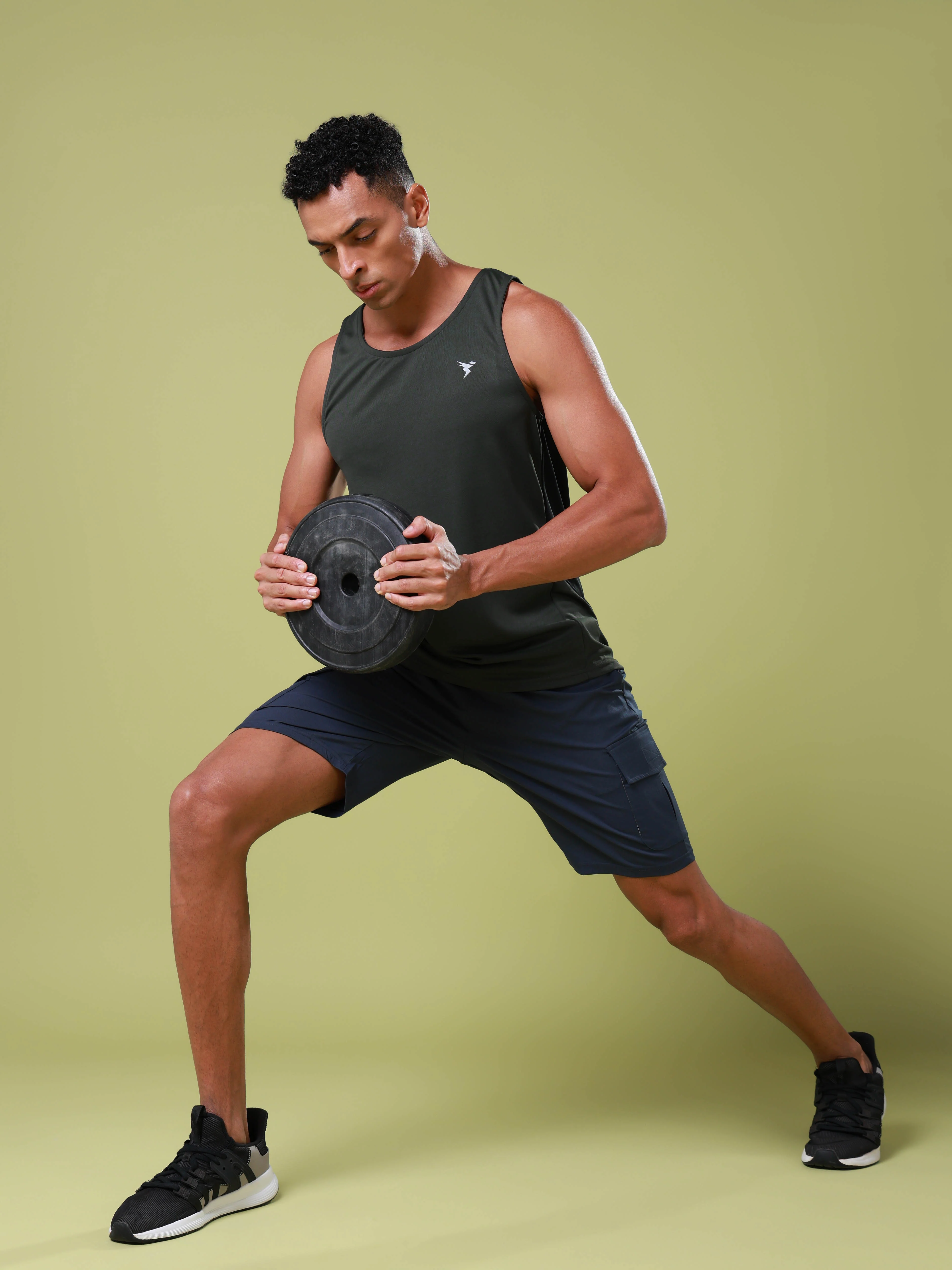 Men Solid Slim Fit Scoop Neck Sports Innerwear Vest with TECHNO COOL+ - Image 5