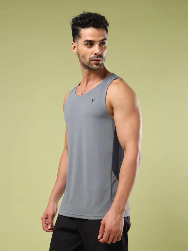 Men Solid Slim Fit Scoop Neck Sports Innerwear Vest with TECHNO COOL+ - Image 3