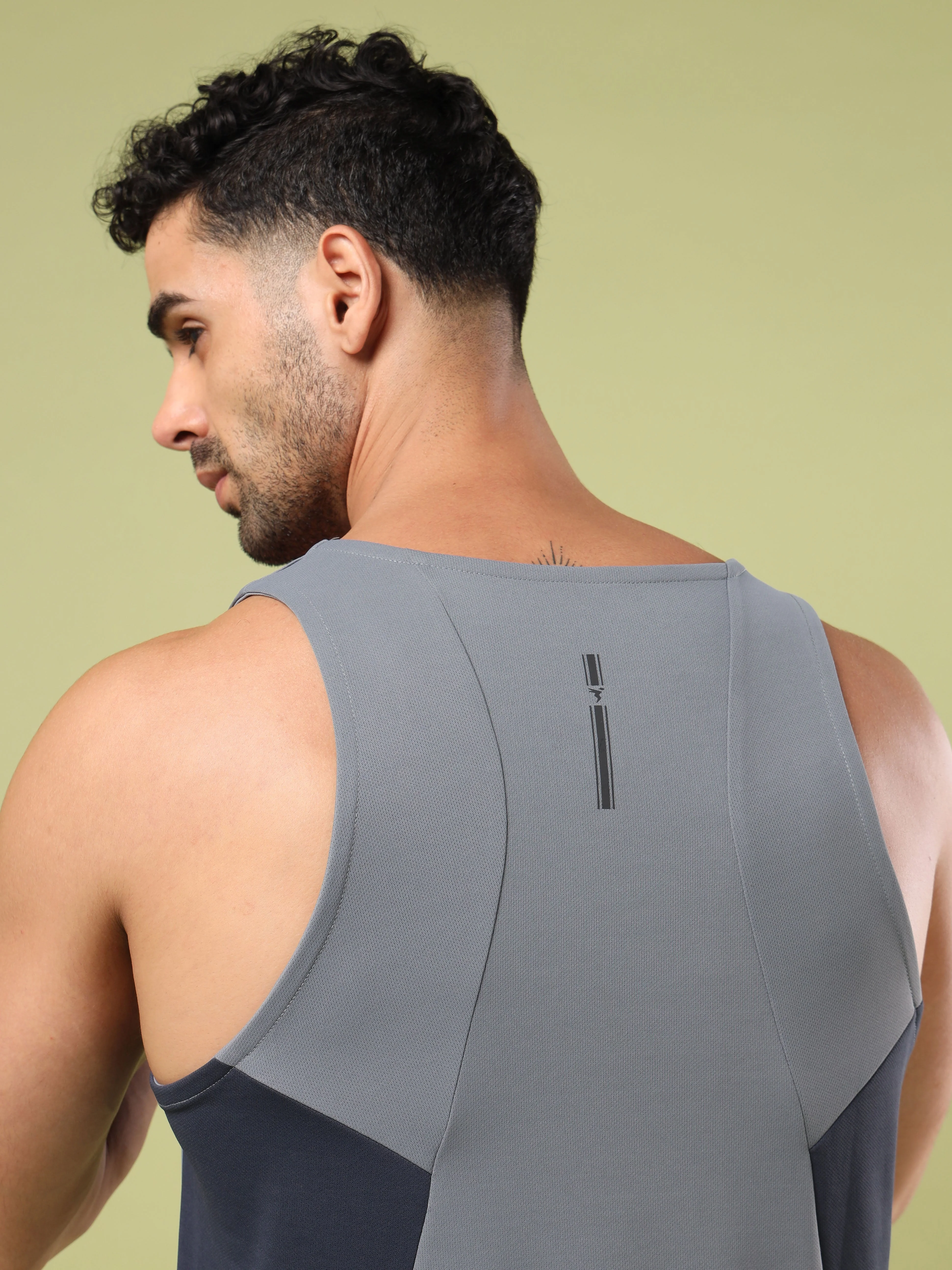 Men Solid Slim Fit Scoop Neck Sports Innerwear Vest with TECHNO COOL+ - Image 6