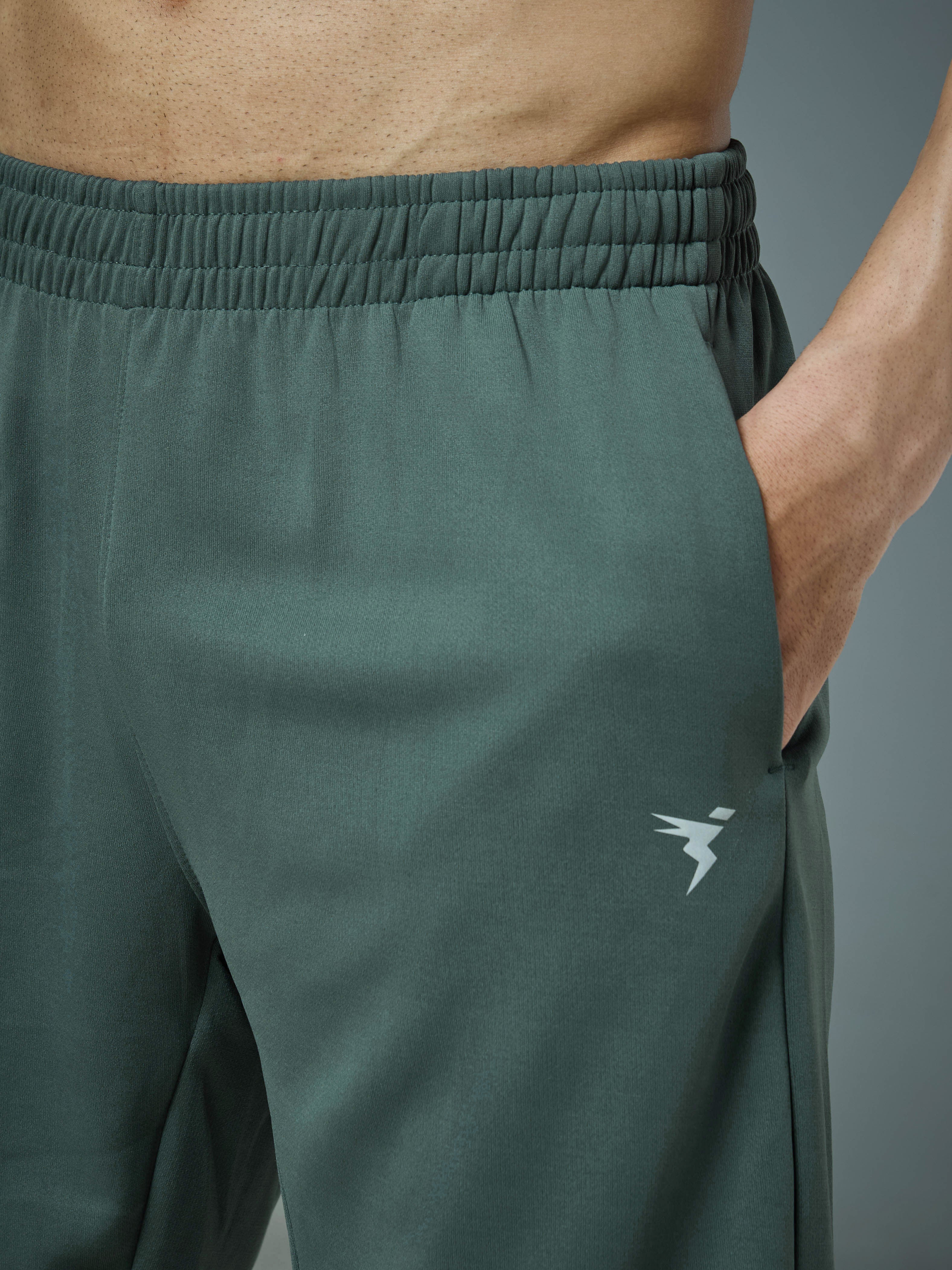 Men Solid Slim Fit Shorts with TECHNO DRY - Image 6