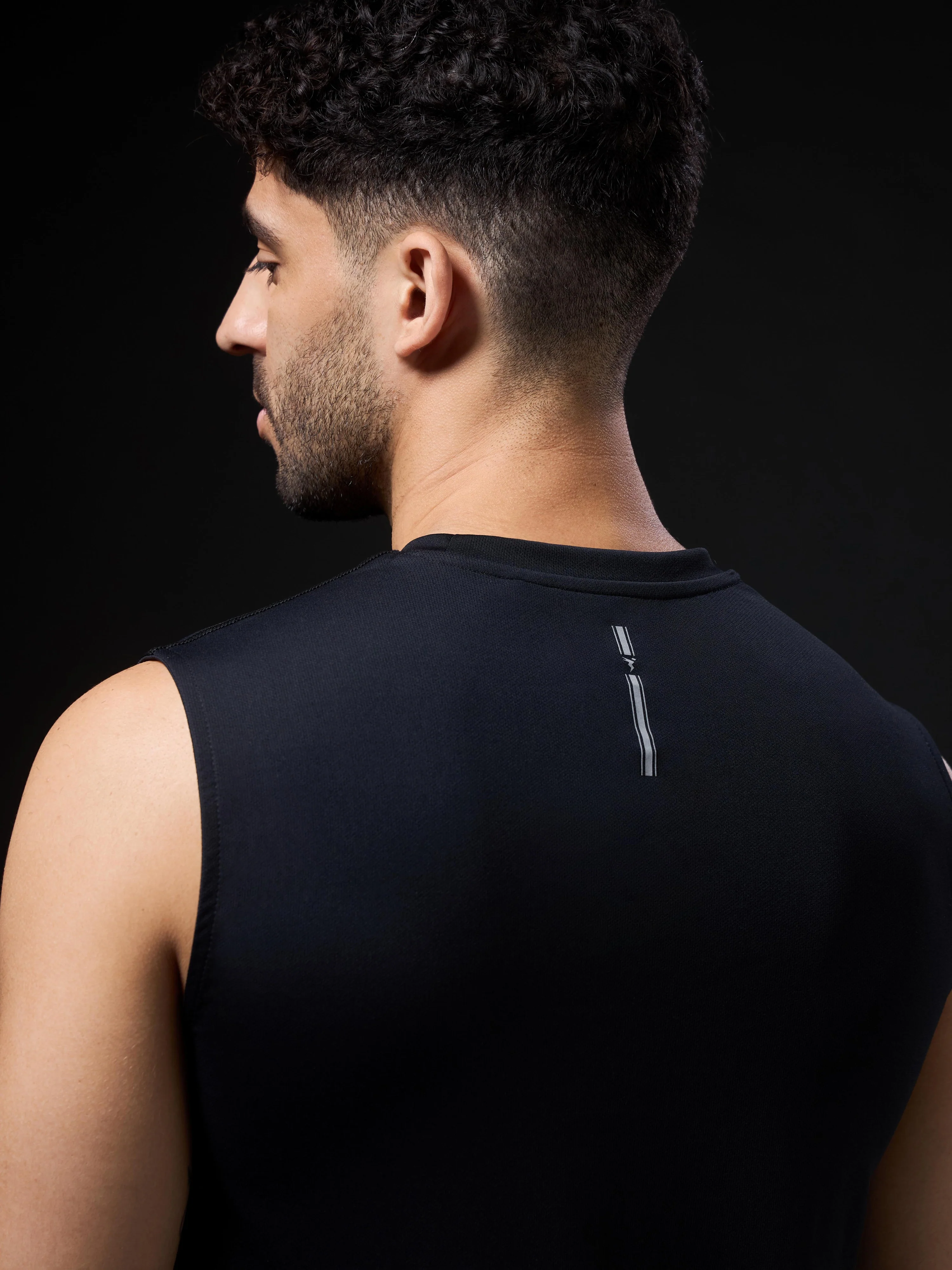 Men Solid Slim Fit Sports Innerwear Vest with TECHNOCOOL+ - Image 7