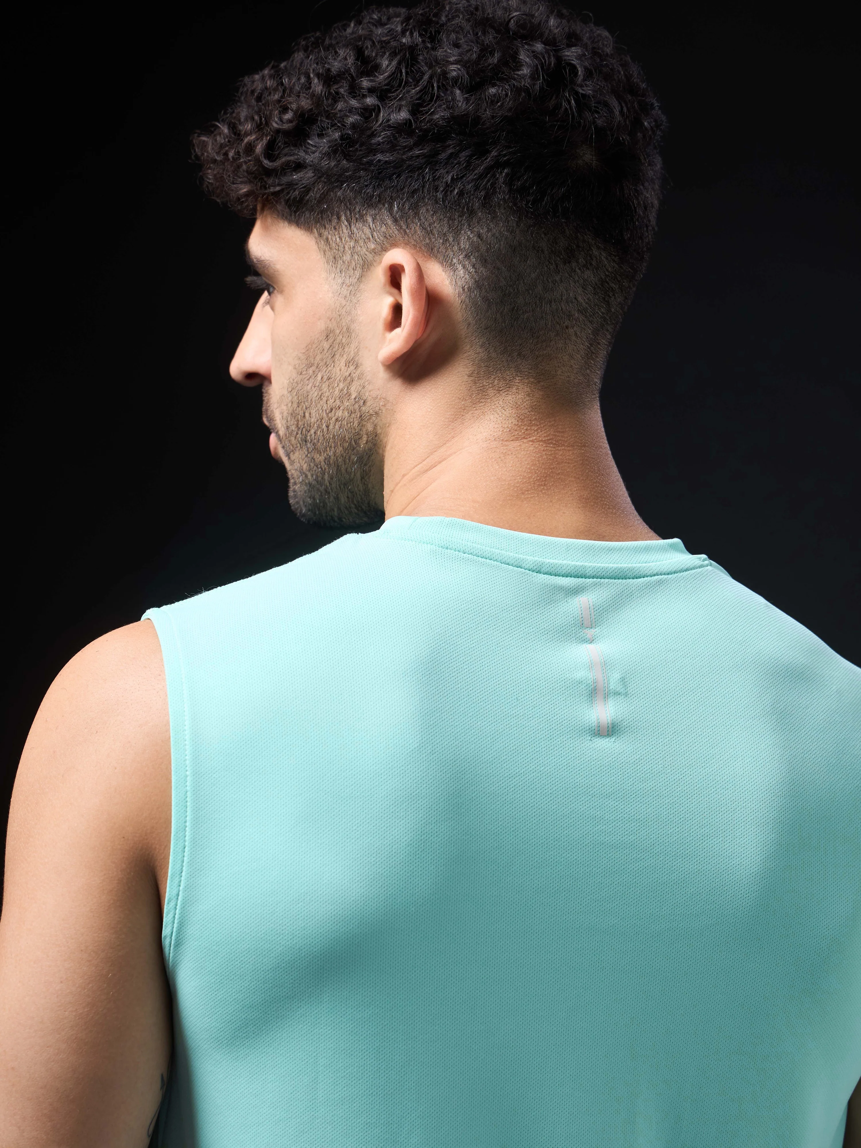 Men Solid Slim Fit Sports Innerwear Vest with TECHNOCOOL+ - Image 8