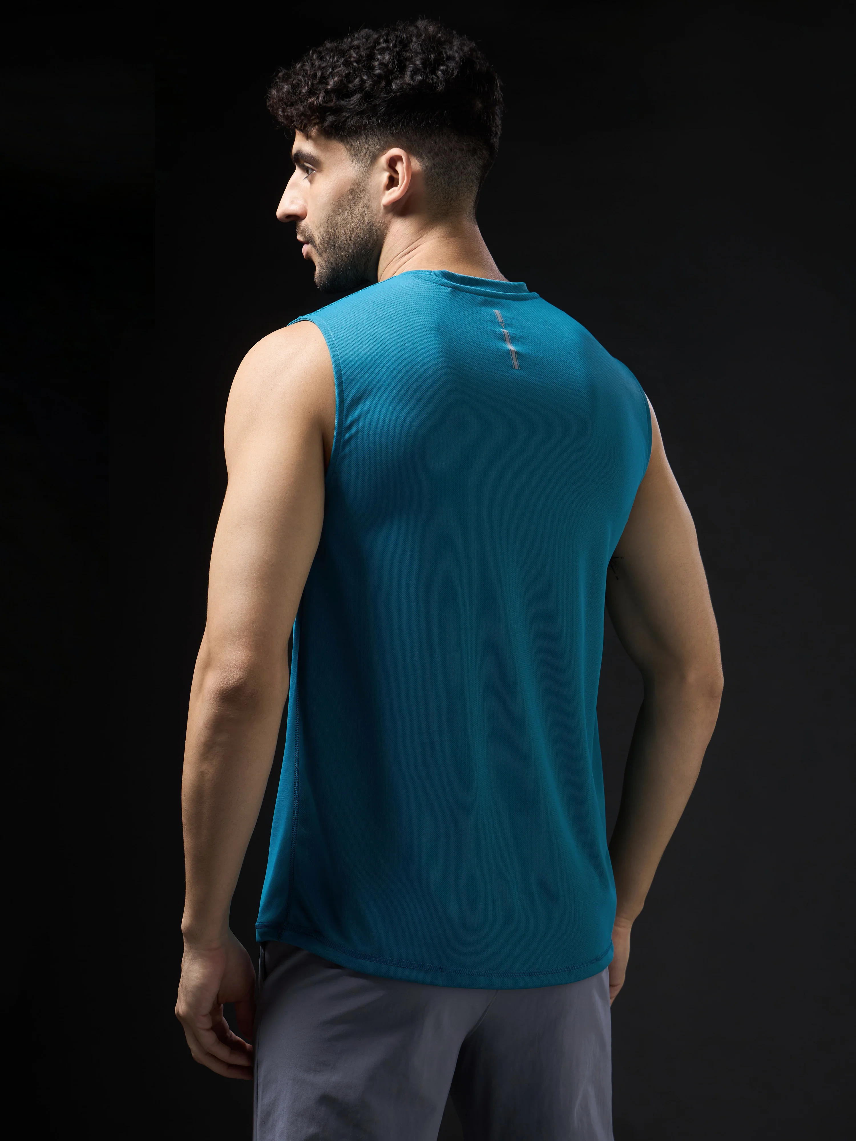 Men Solid Slim Fit Sports Innerwear Vest with TECHNOCOOL+ - Image 3