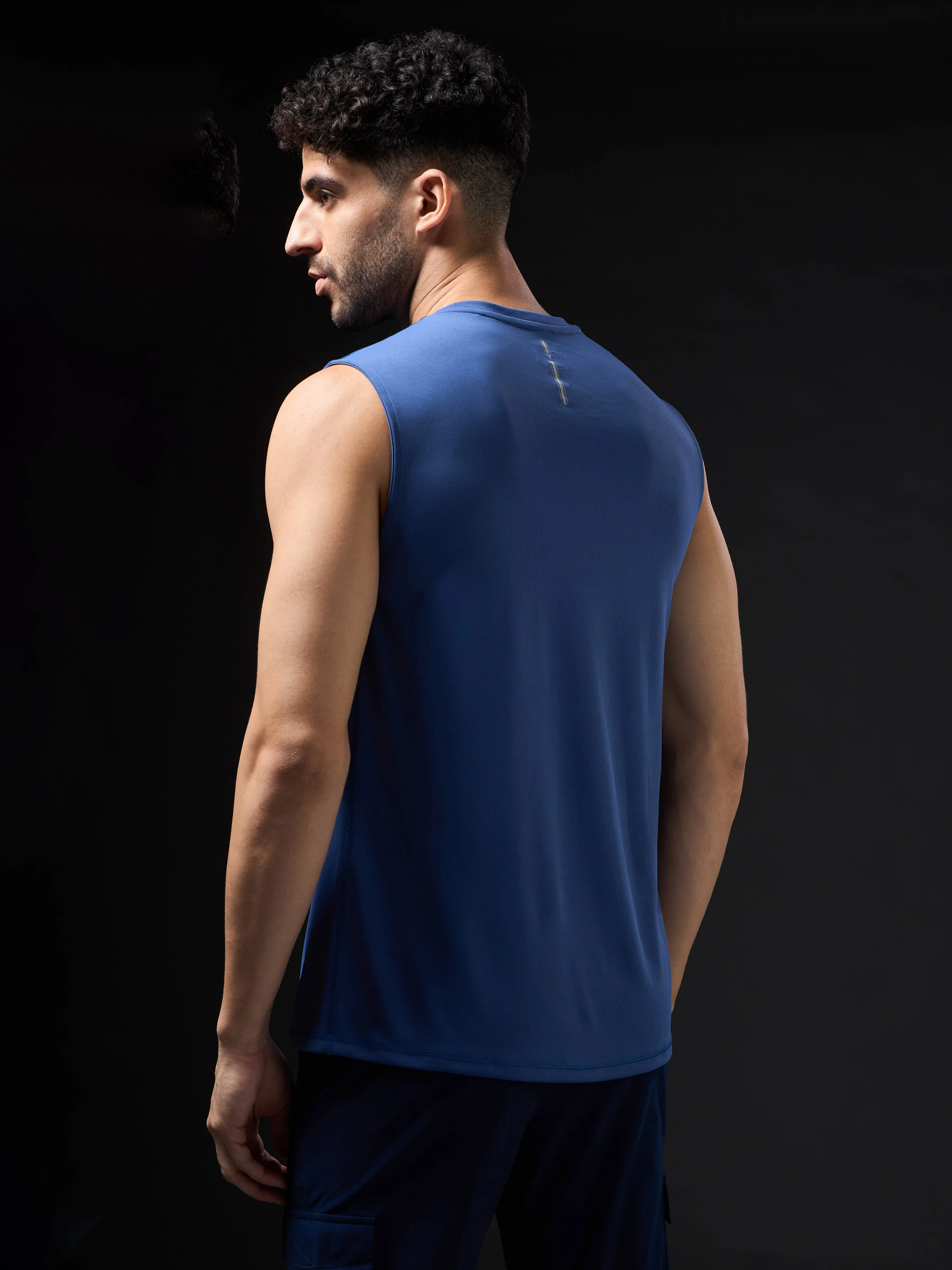 Men Solid Slim Fit Sports Innerwear Vest with TECHNOCOOL+ - Image 3