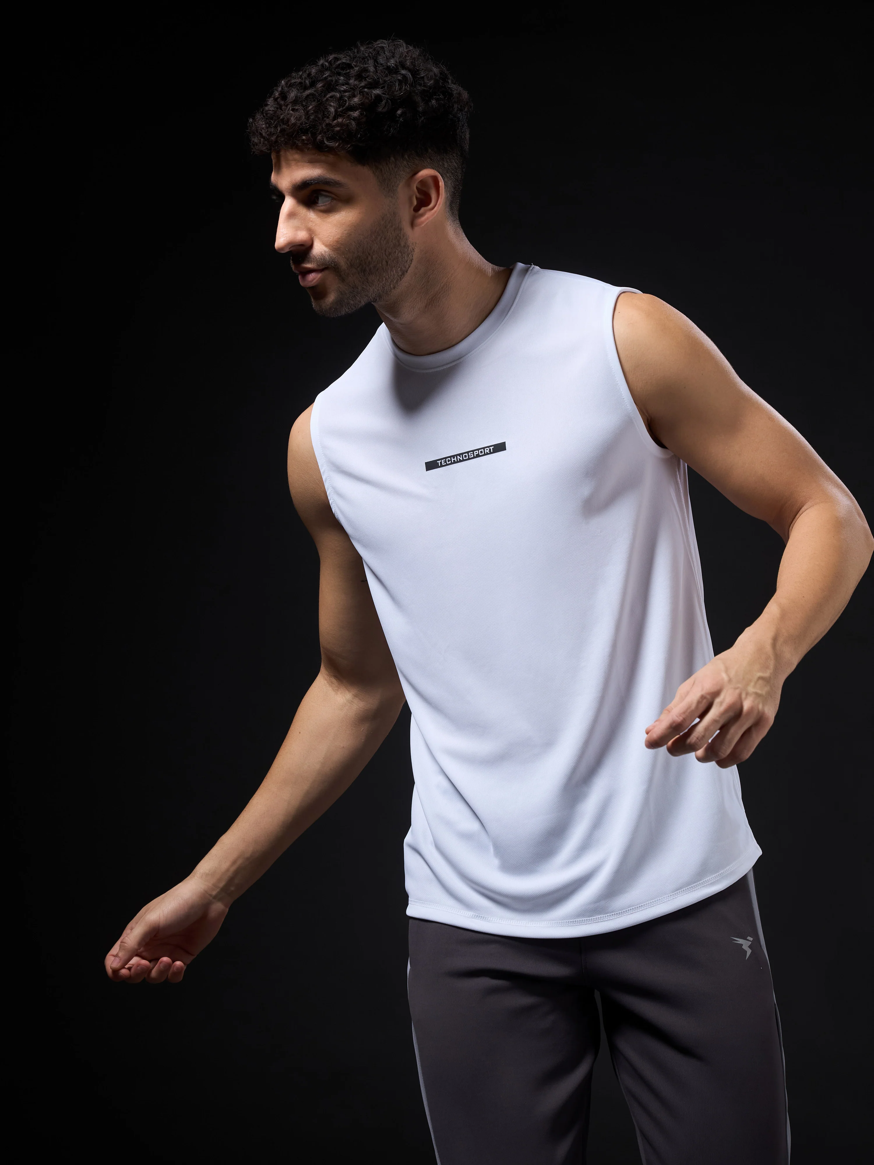 Men Solid Slim Fit Sports Innerwear Vest with TECHNOCOOL+