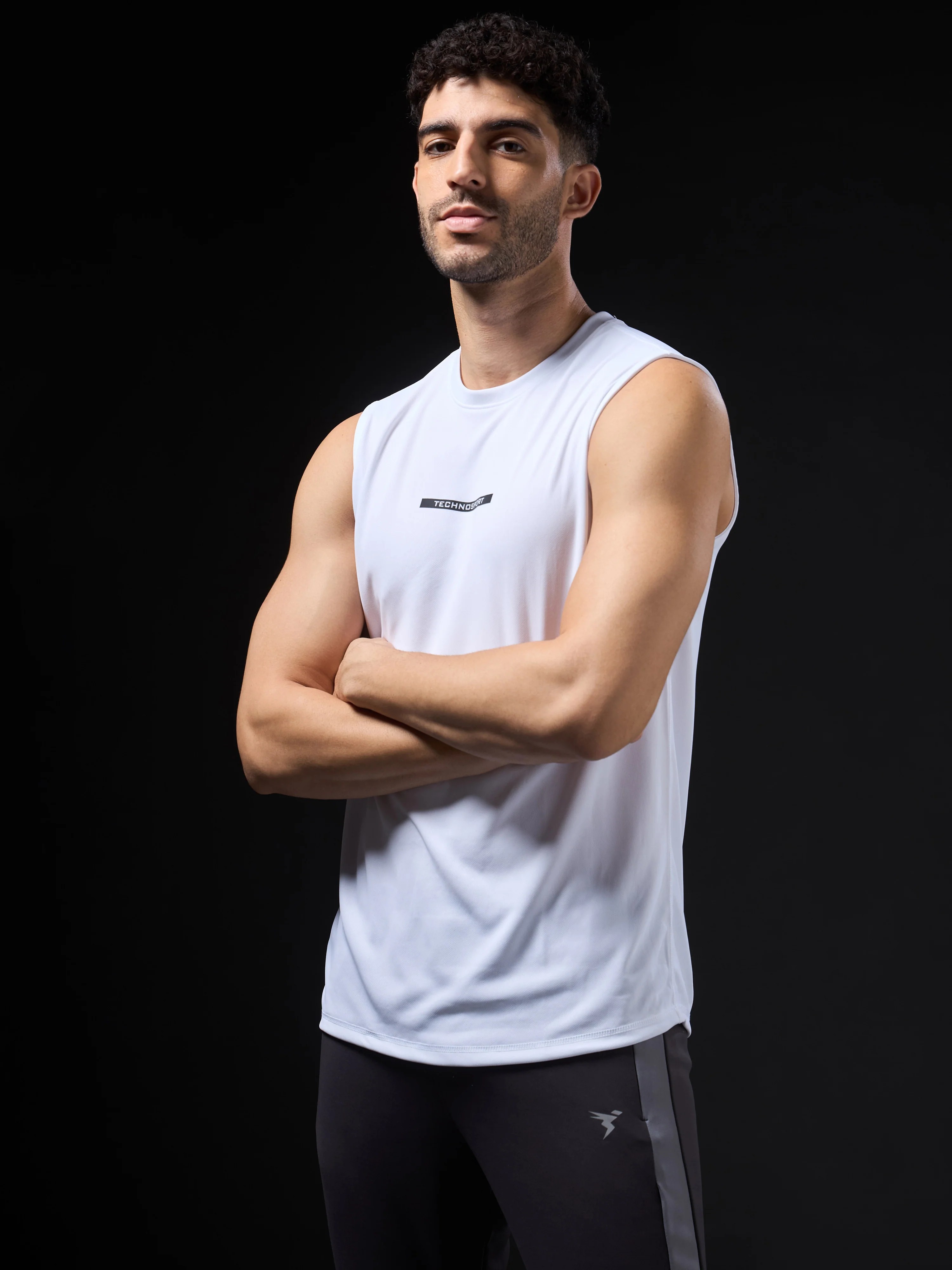 Men Solid Slim Fit Sports Innerwear Vest with TECHNOCOOL+ - Image 2