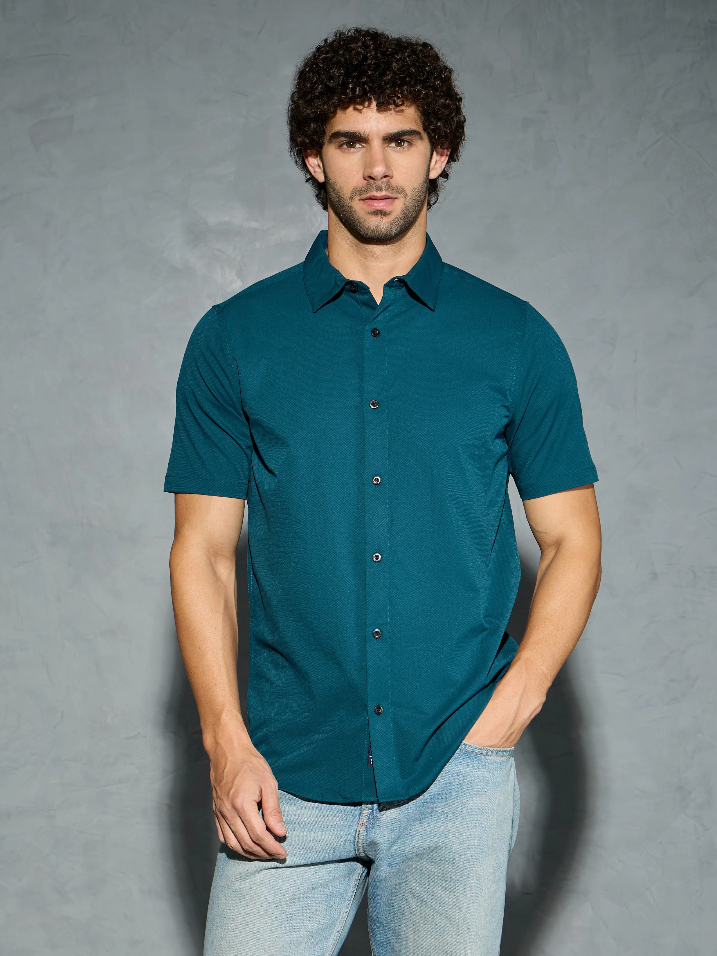 Men Solid Slim Fit Spread Collar Shirt with TS LYTRA
