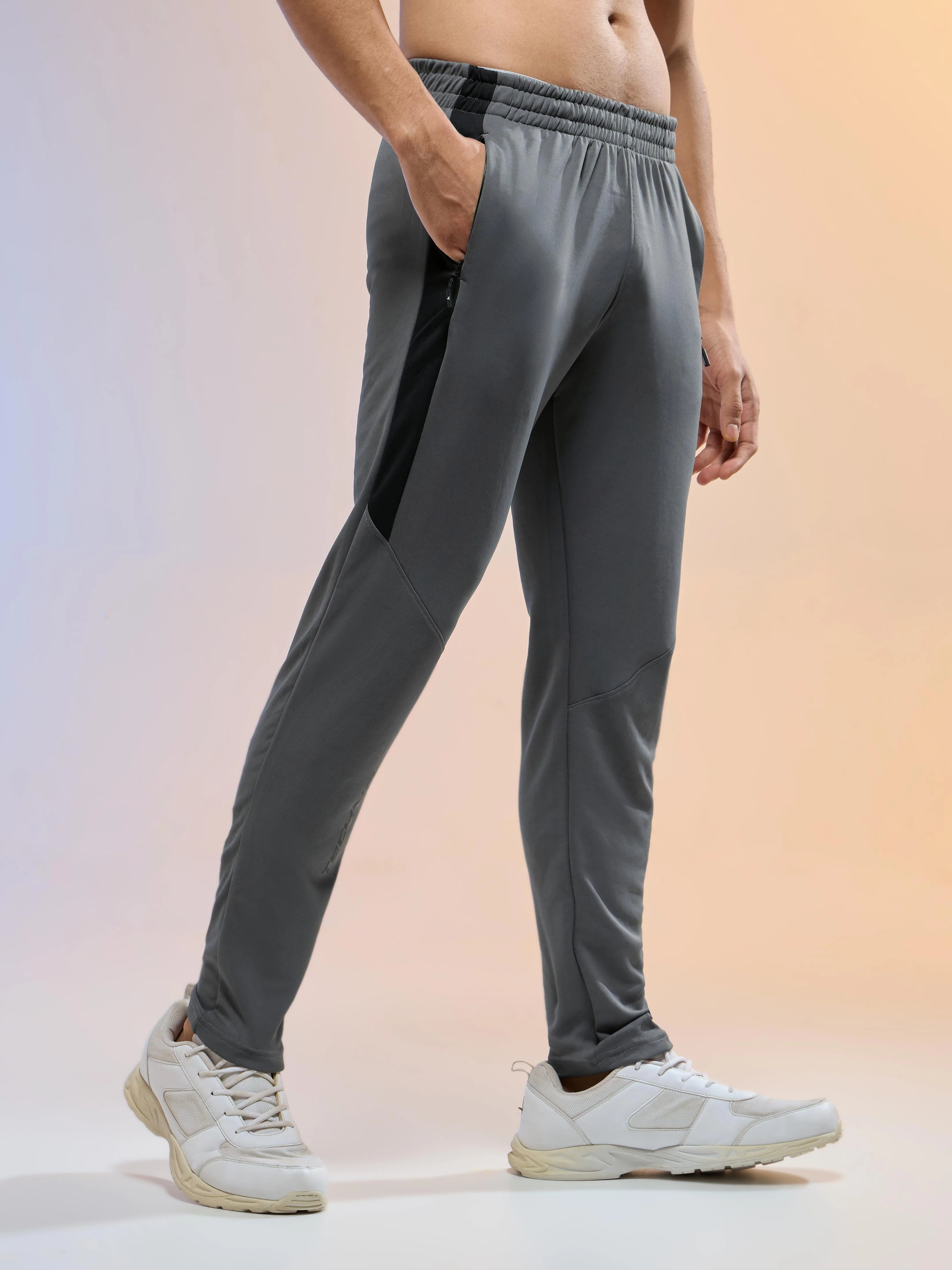 Men Solid Slim Fit Trackpants with TECHNO DRY - Image 4