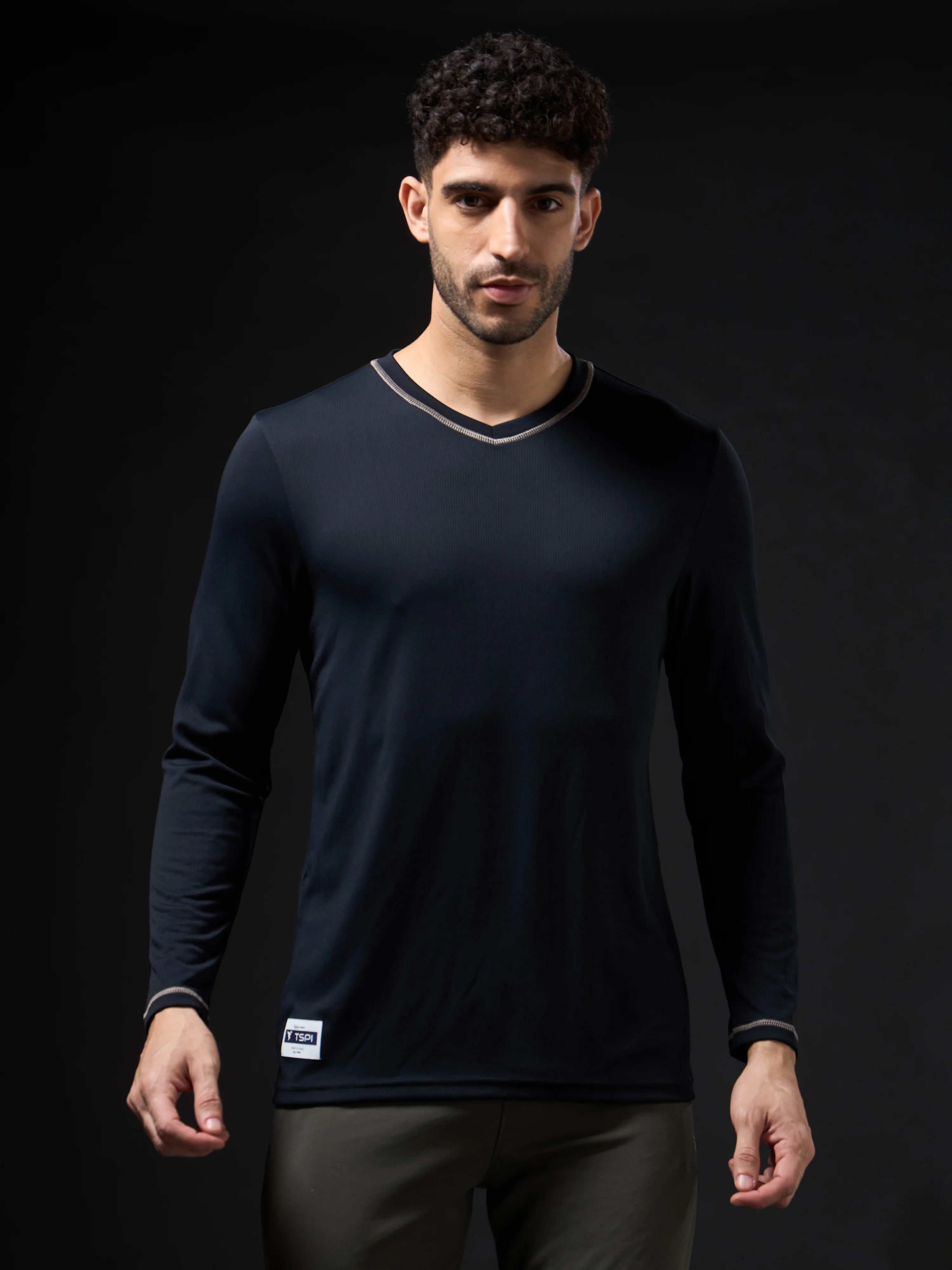 Men Solid Slim Fit V Neck Sports T-shirt with TECHNOCOOL+ - Image 2
