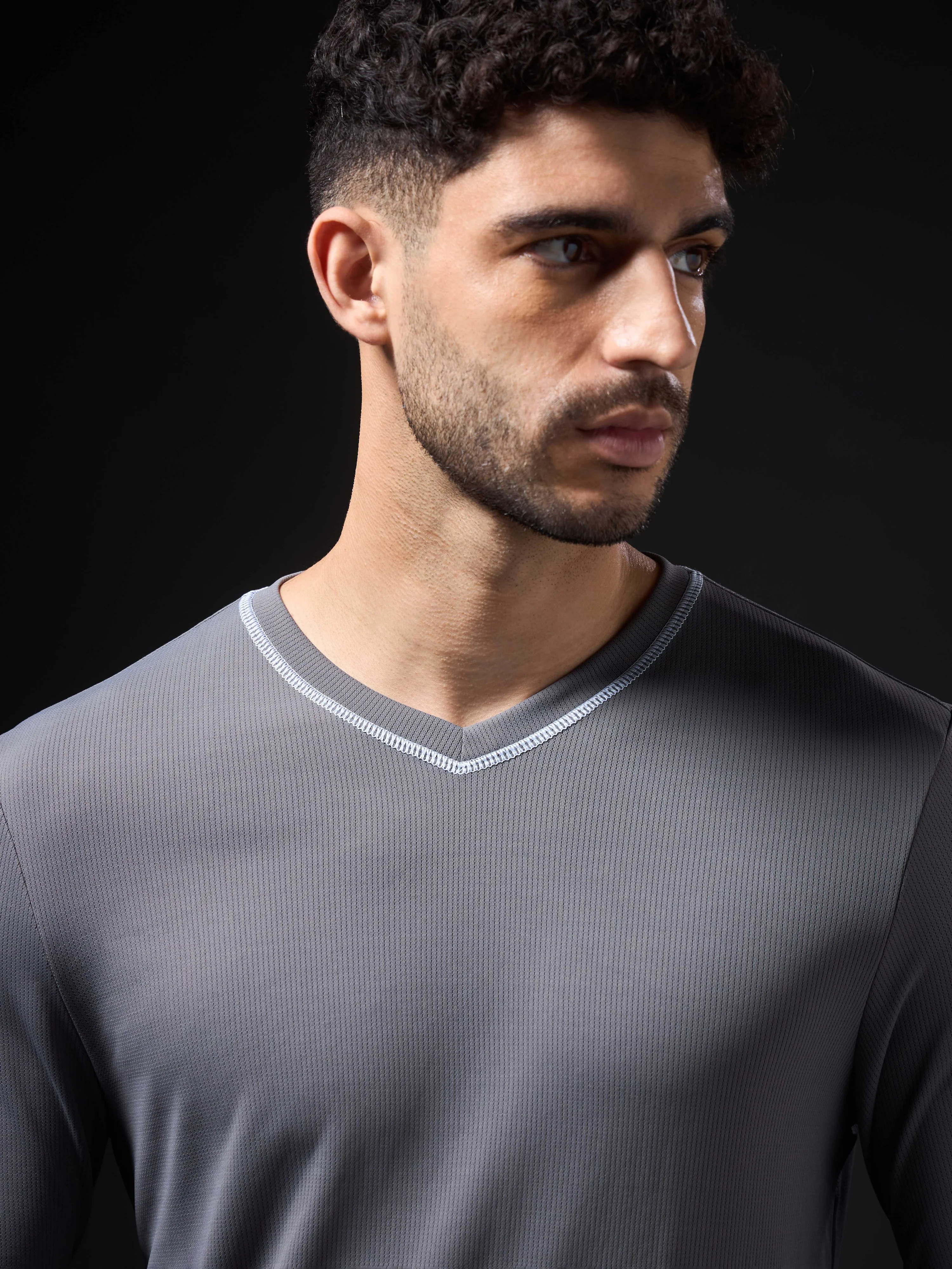 Men Solid Slim Fit V Neck Sports T-shirt with TECHNOCOOL+ - Image 6