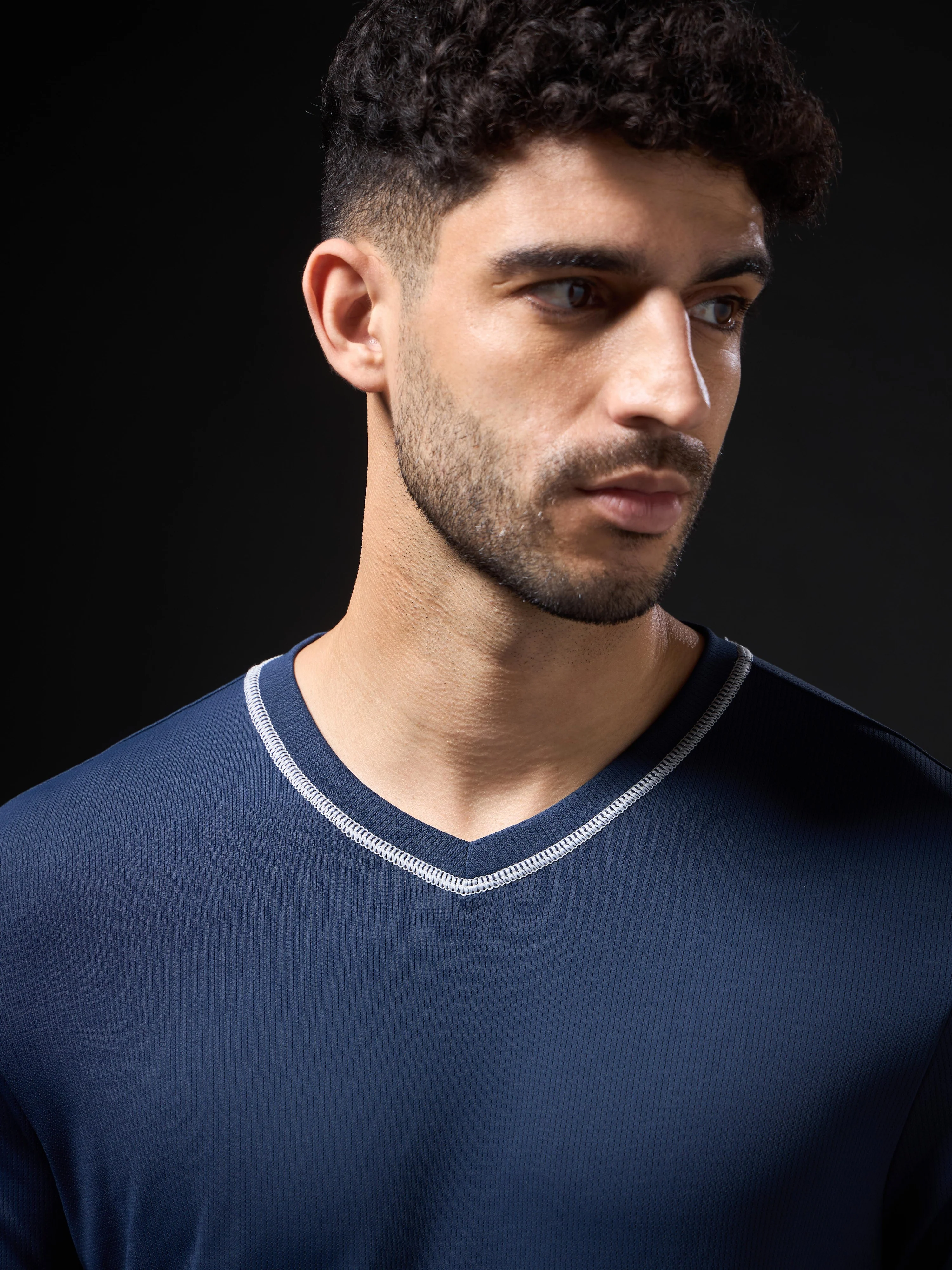 Men Solid Slim Fit V Neck Sports T-shirt with TECHNOCOOL+ - Image 6