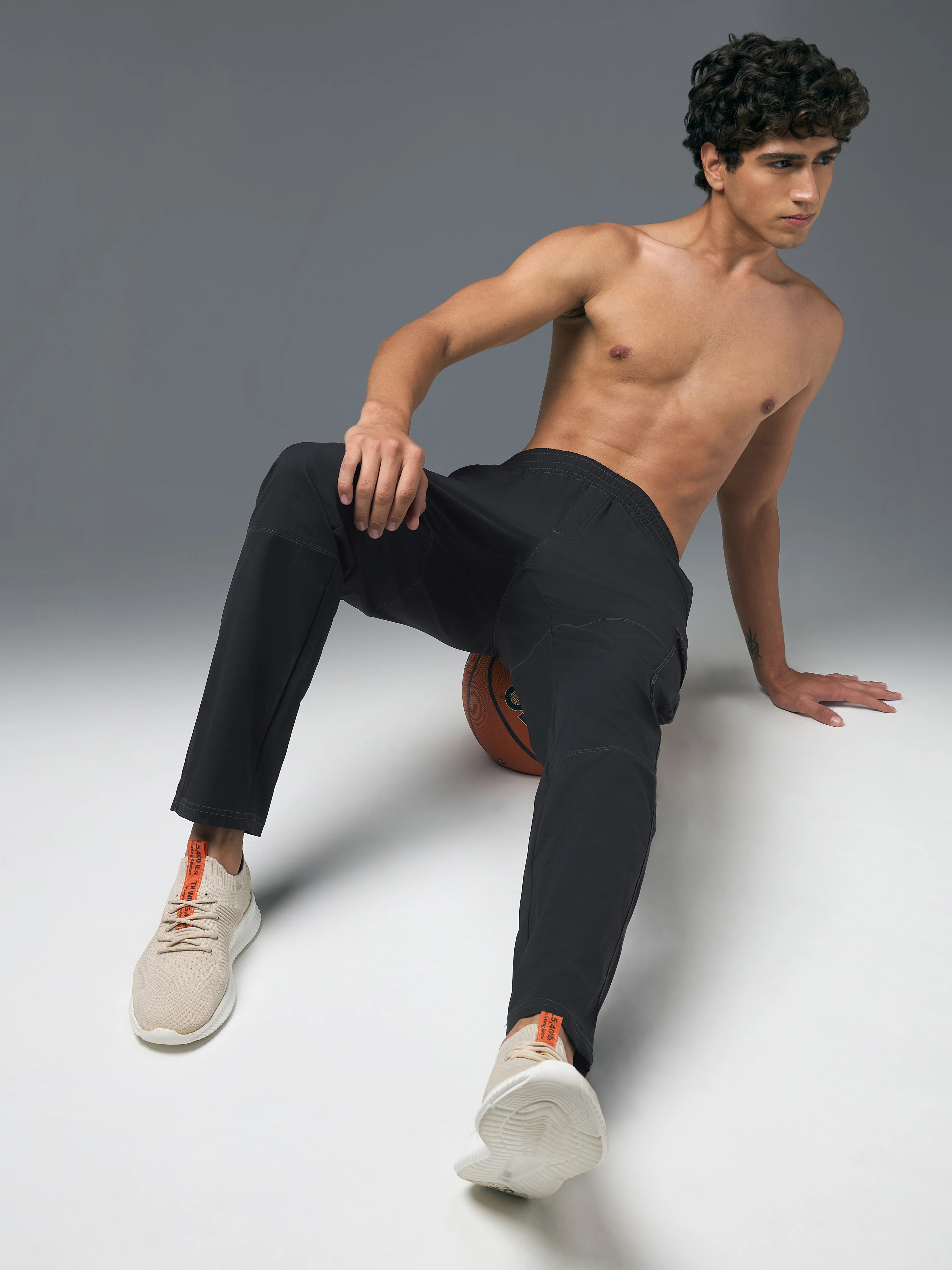Men Solid Straight Fit Sports Cargo Trackpants with TS FLEXI - Image 4